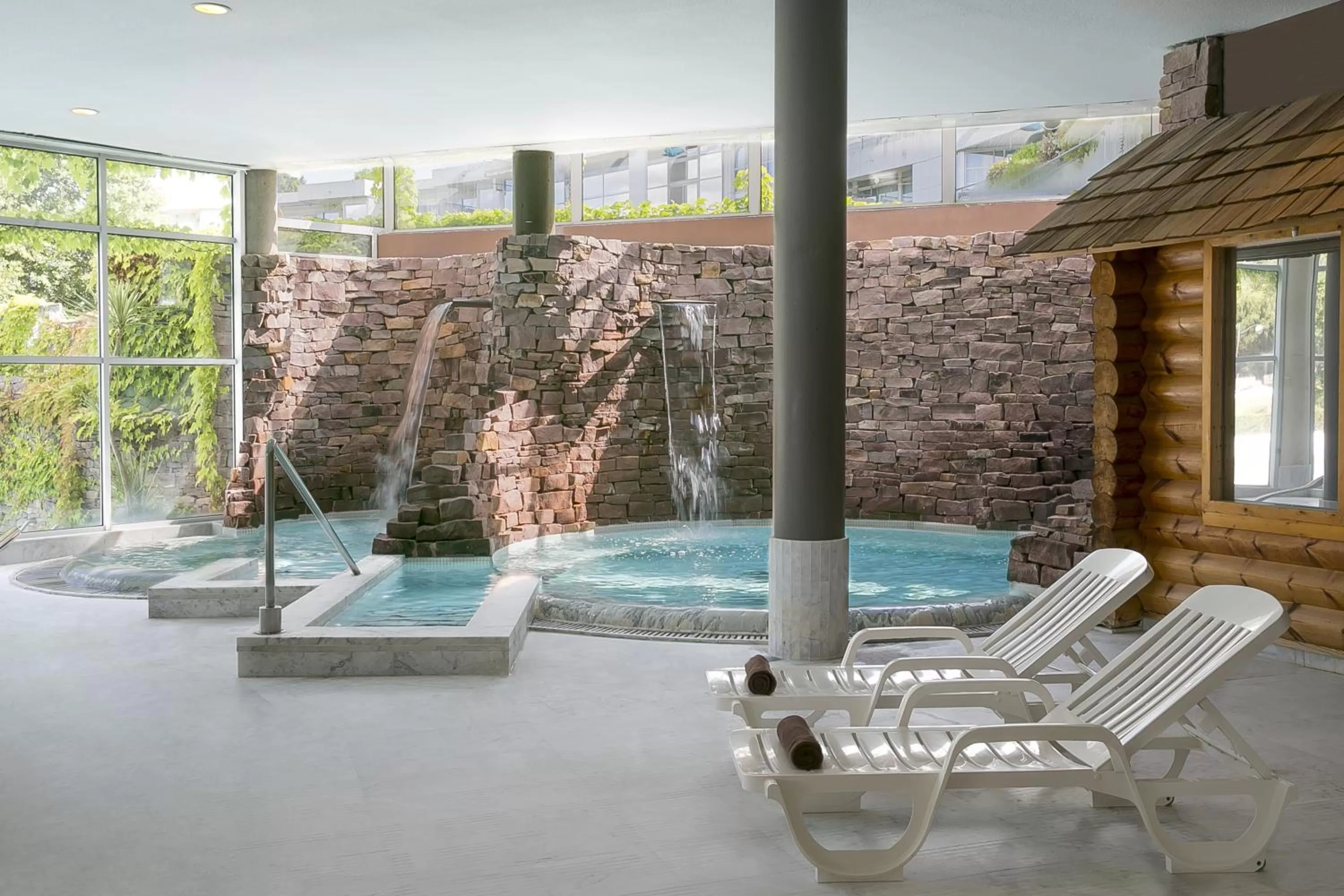 Day in Best Western Hotel Sourcéo