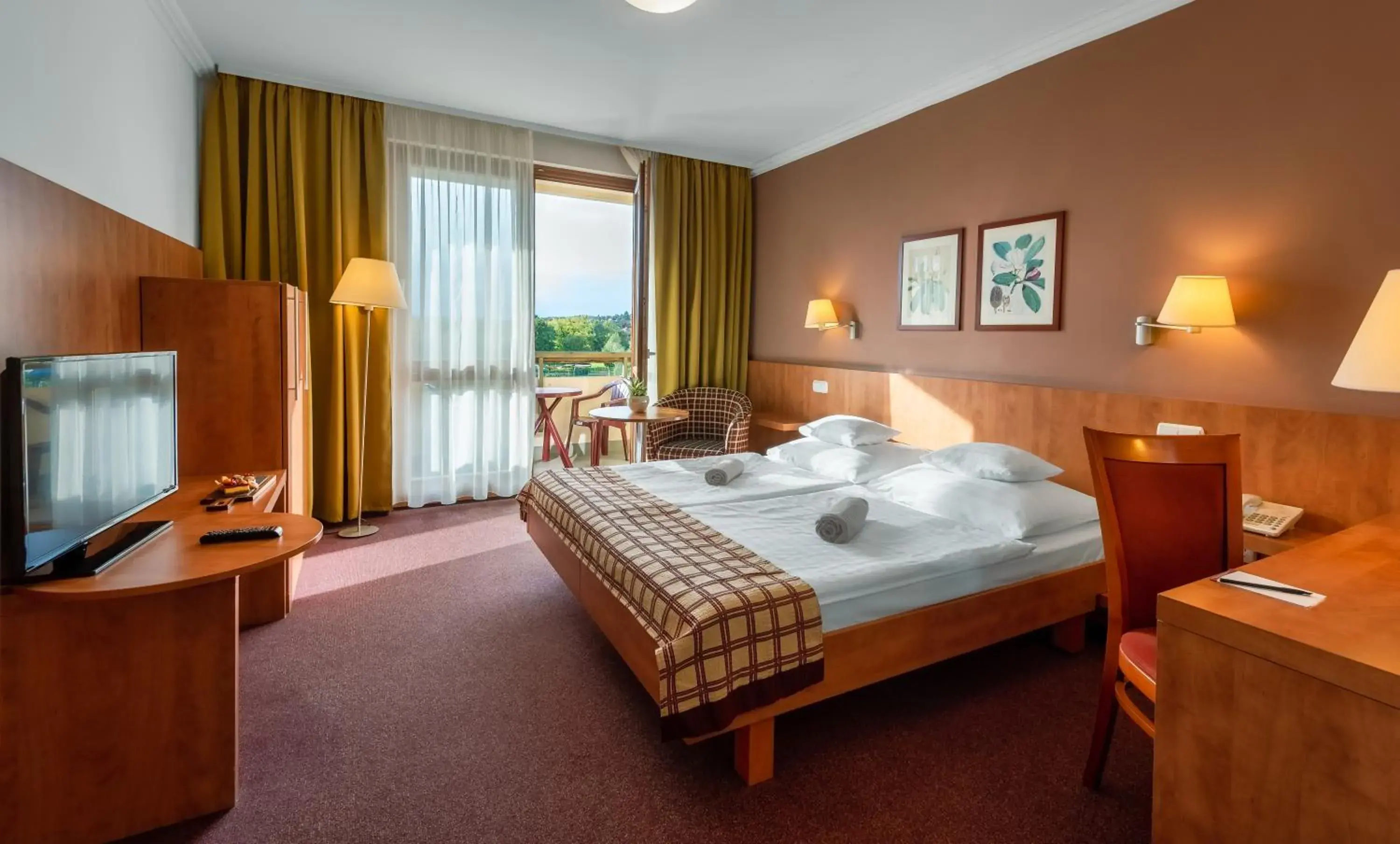 Bed in Hunguest Hotel Pelion