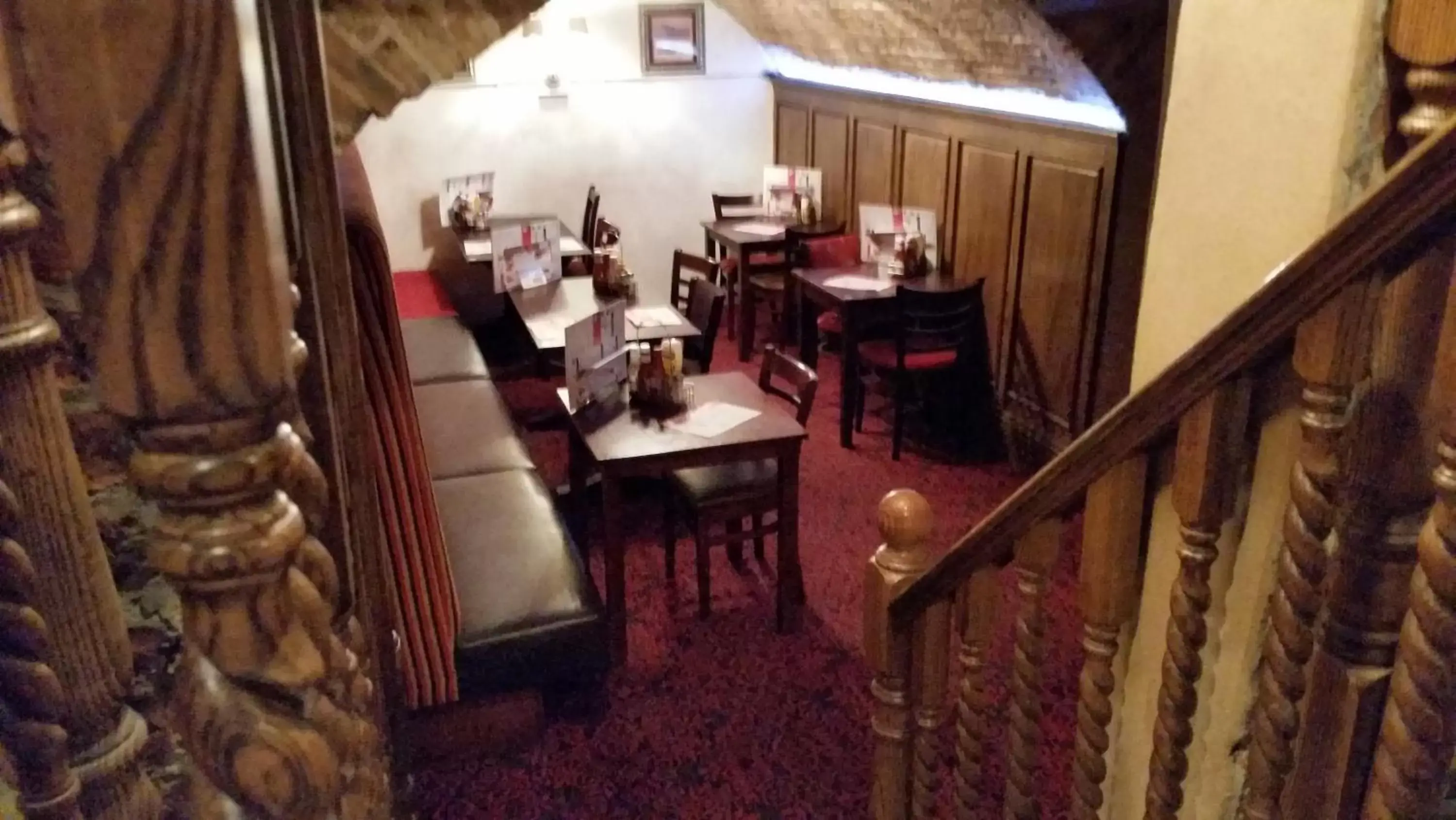 Dining area in The Three Tuns Hotel Wetherspoon