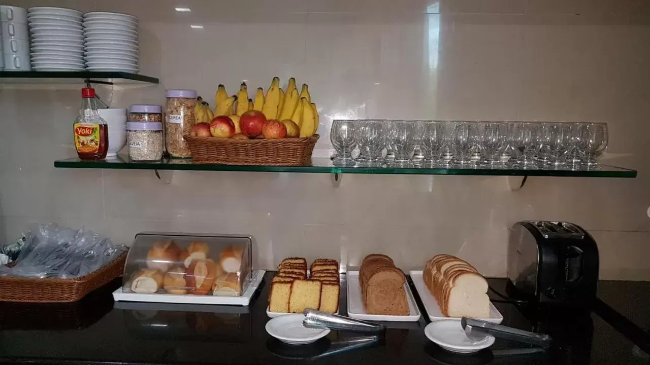Food in Hotel Enseada Aeroporto