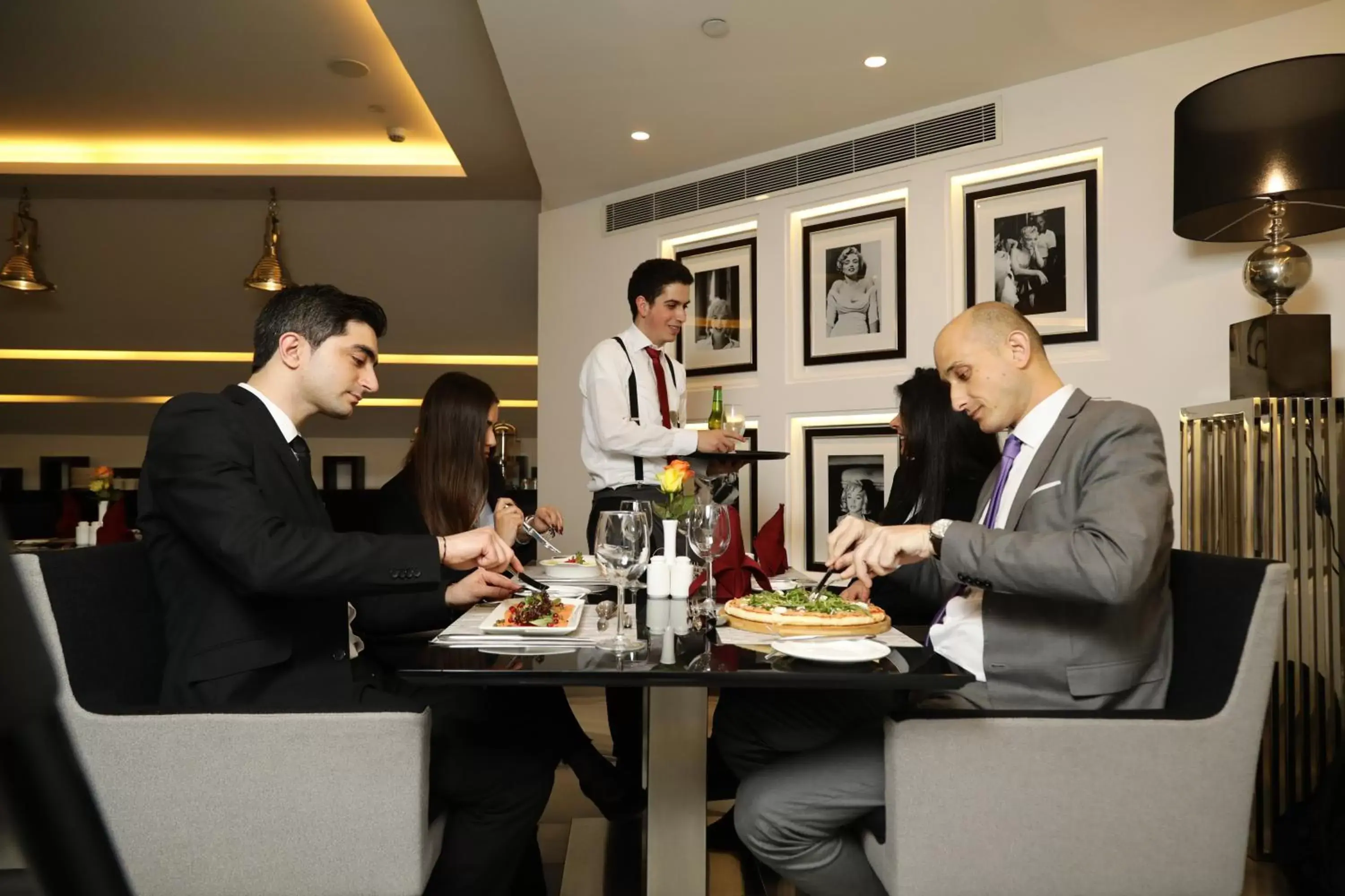 Restaurant/places to eat in Royal Tulip Achrafieh