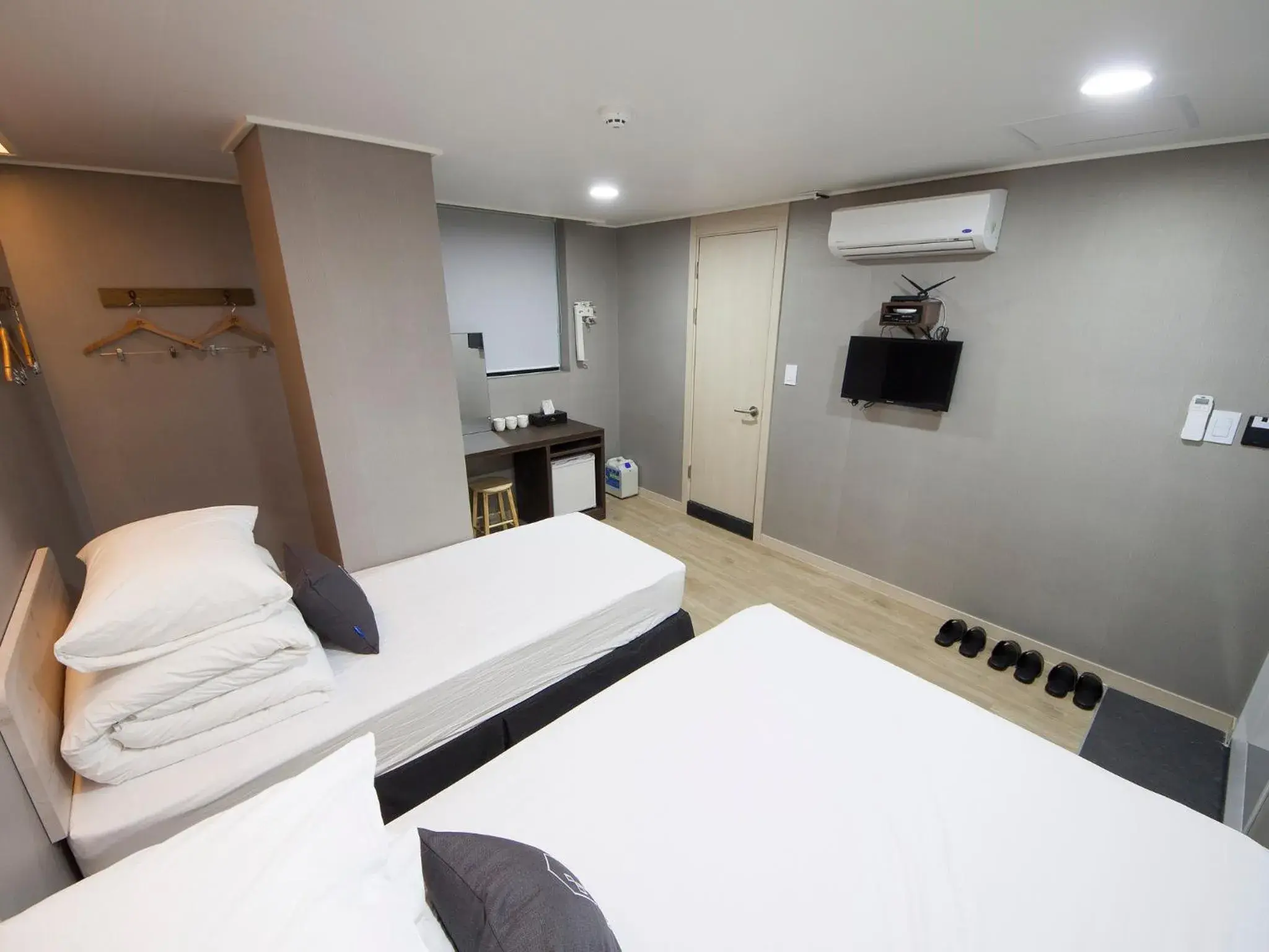 Kitchen/Kitchenette in K-Guesthouse Premium Gangnam 1