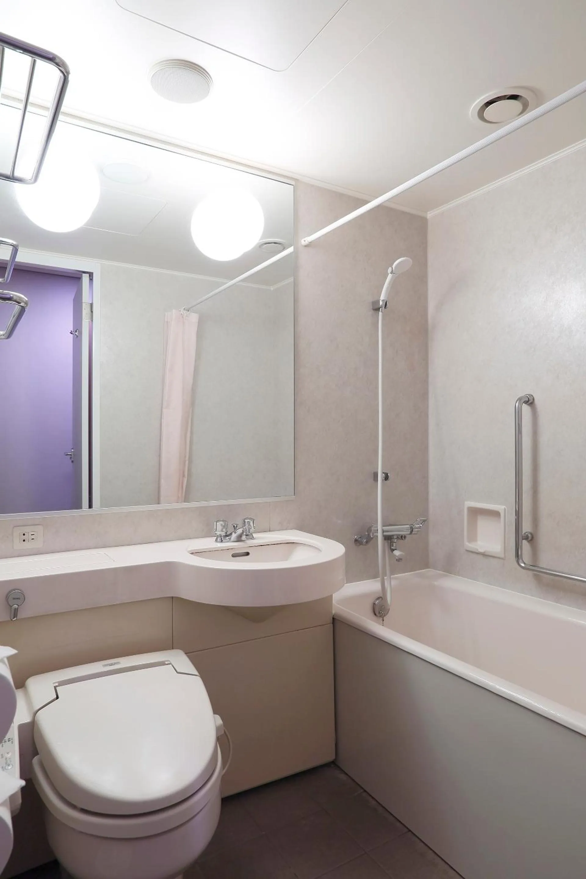 Bathroom in Dai-ichi Hotel Ryogoku