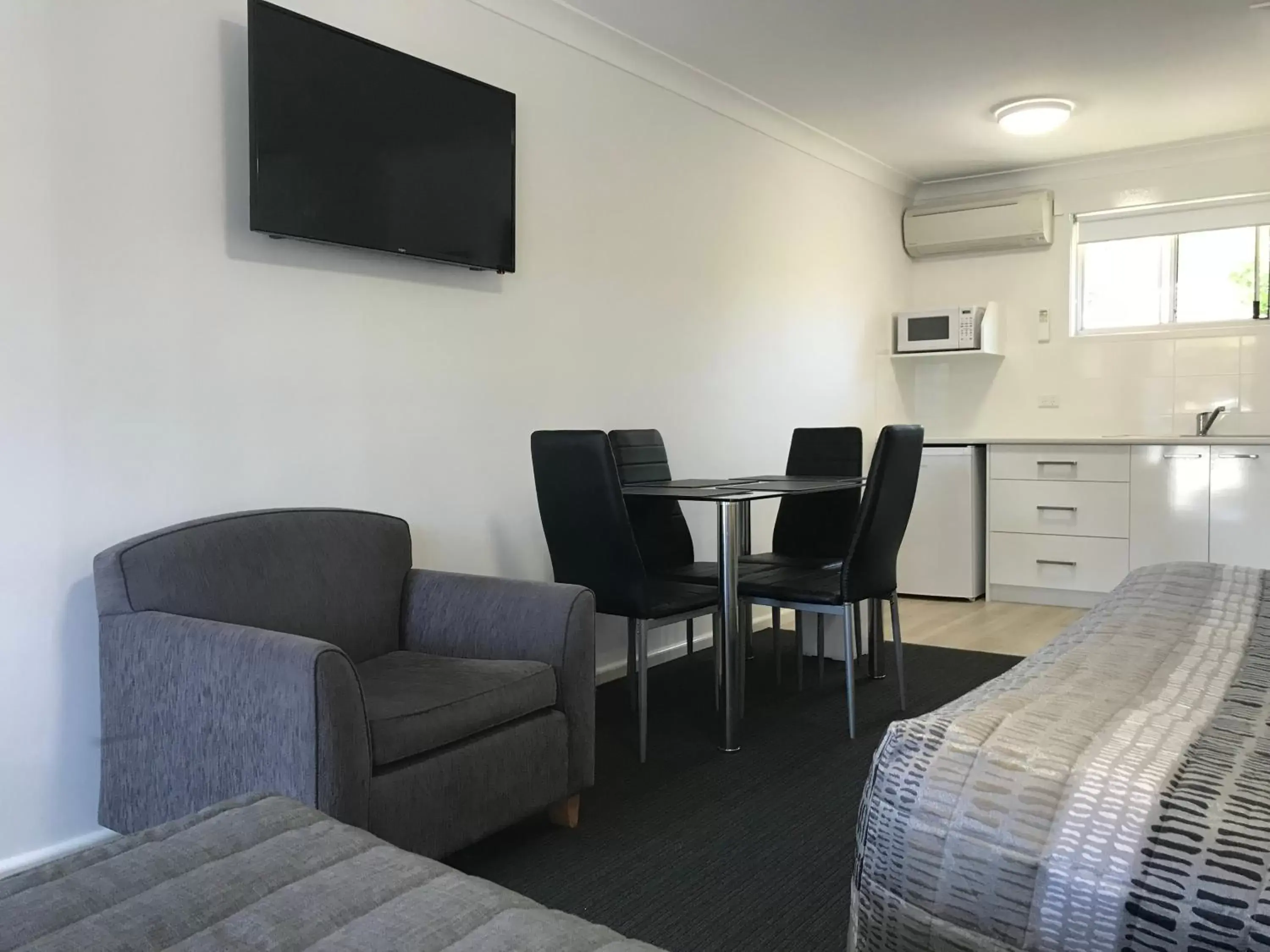 Seating Area in Culburra Beach Motel