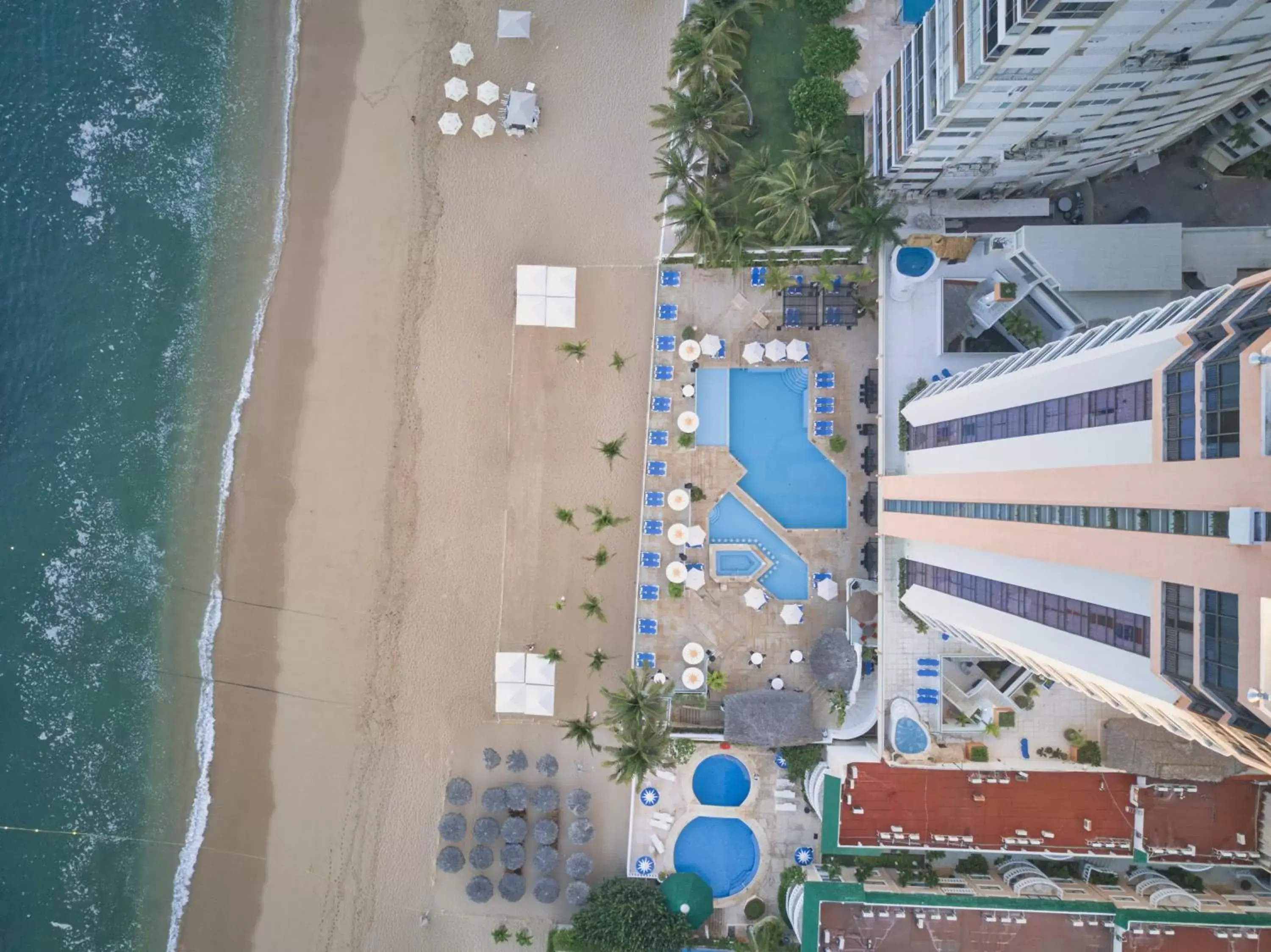 Bird's eye view, Bird's-eye View in Gamma Acapulco Copacabana