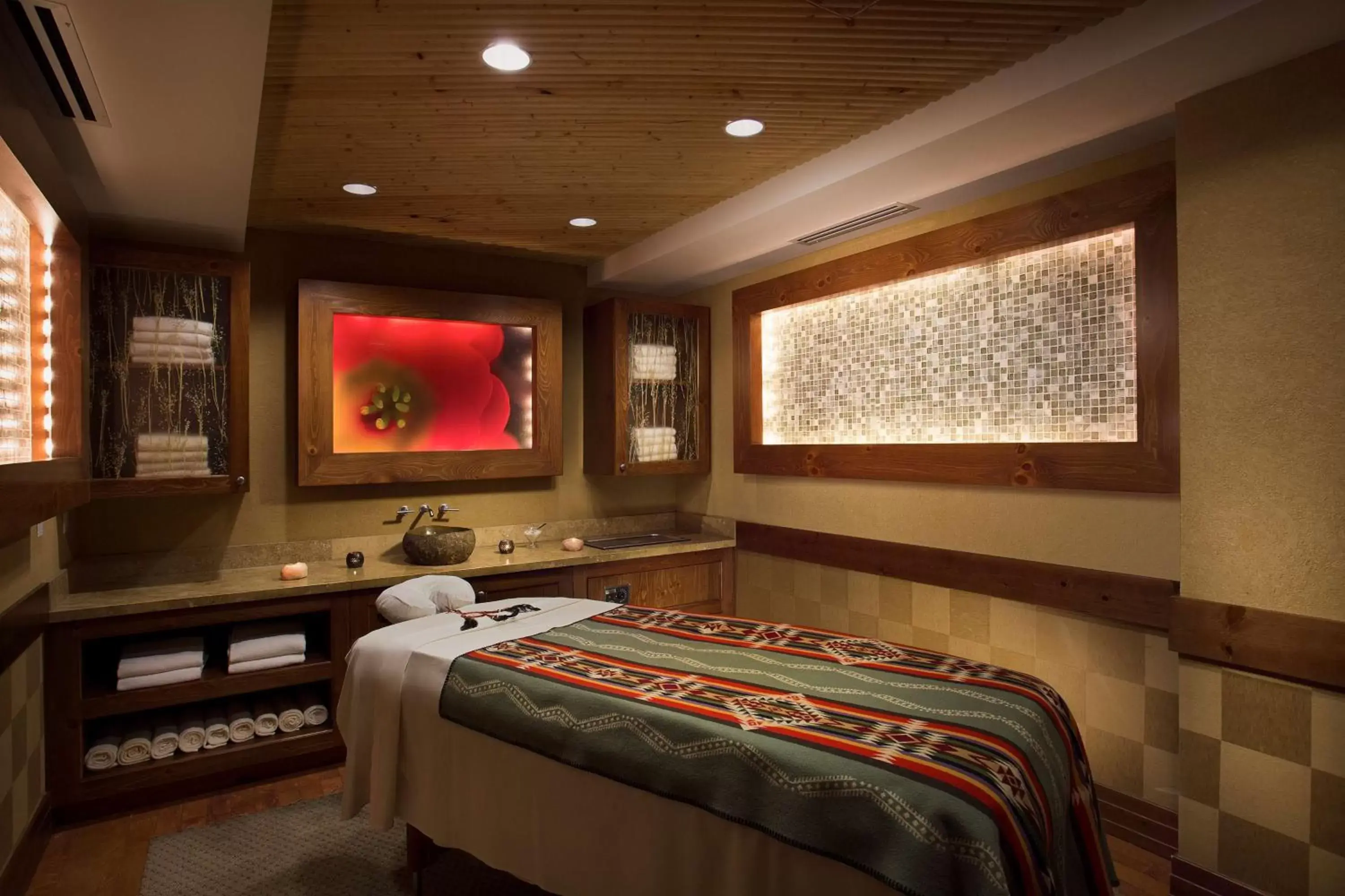 Spa and wellness centre/facilities, Bed in Hilton Santa Fe Buffalo Thunder