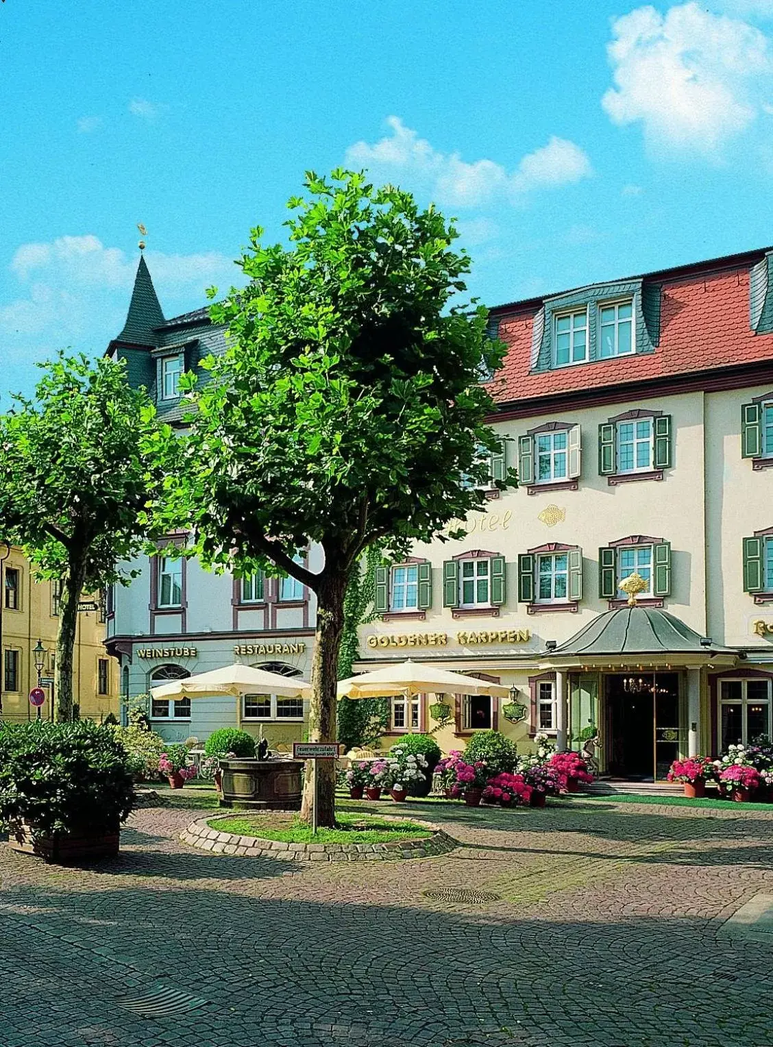 Facade/entrance, Property Building in Romantik Hotel Goldener Karpfen