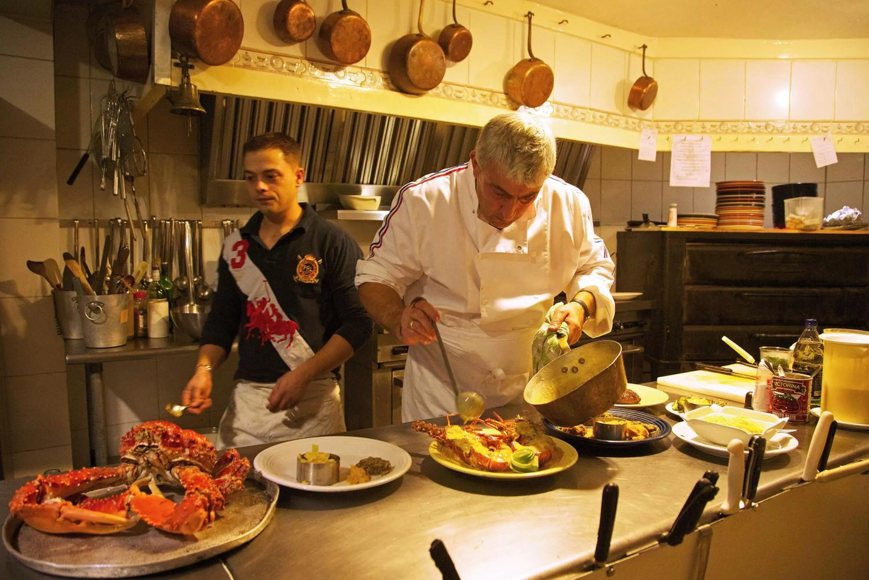 Restaurant/places to eat in Hotel Atlantis