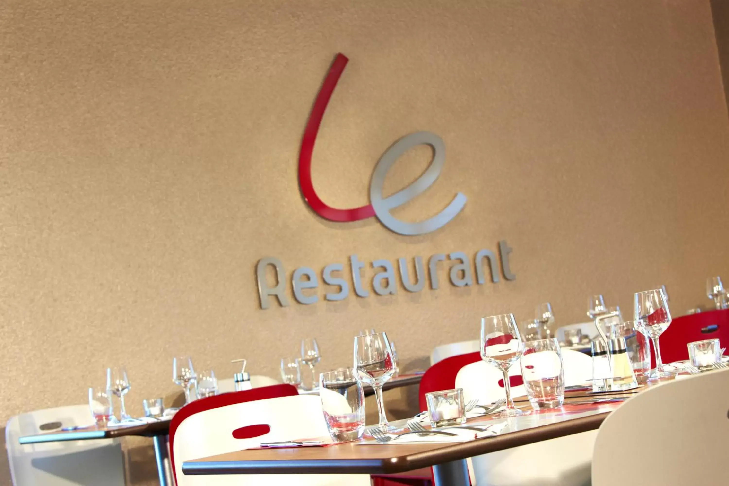 Restaurant/Places to Eat in Campanile Hotel Mont de Marsan