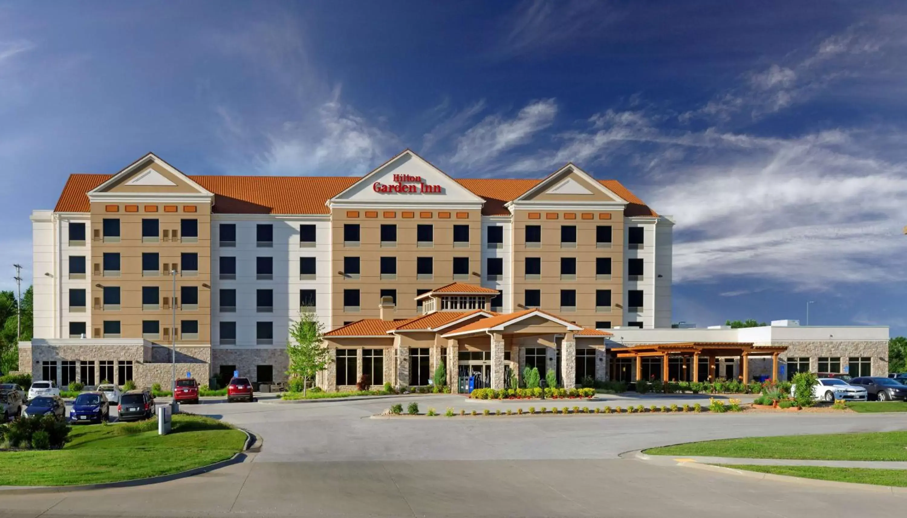 Property building in Hilton Garden Inn Springfield, MO Property building in Hilton Garden Inn Springfield, MO