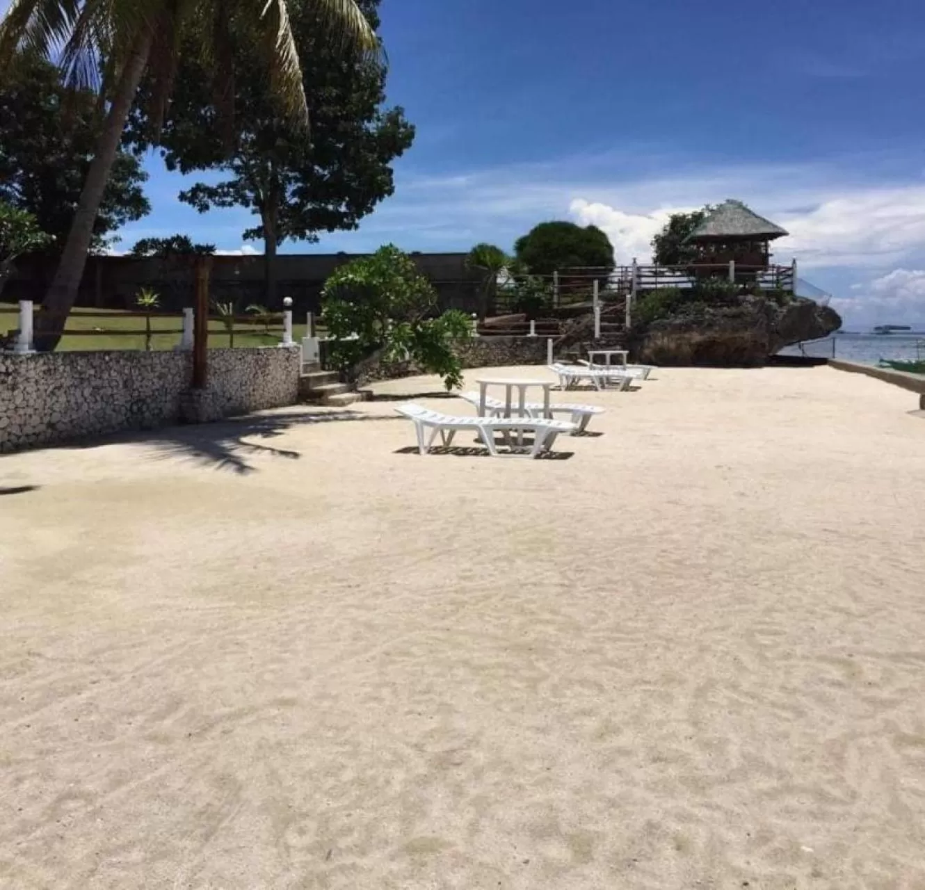 Beach in Tauig Beach Resort