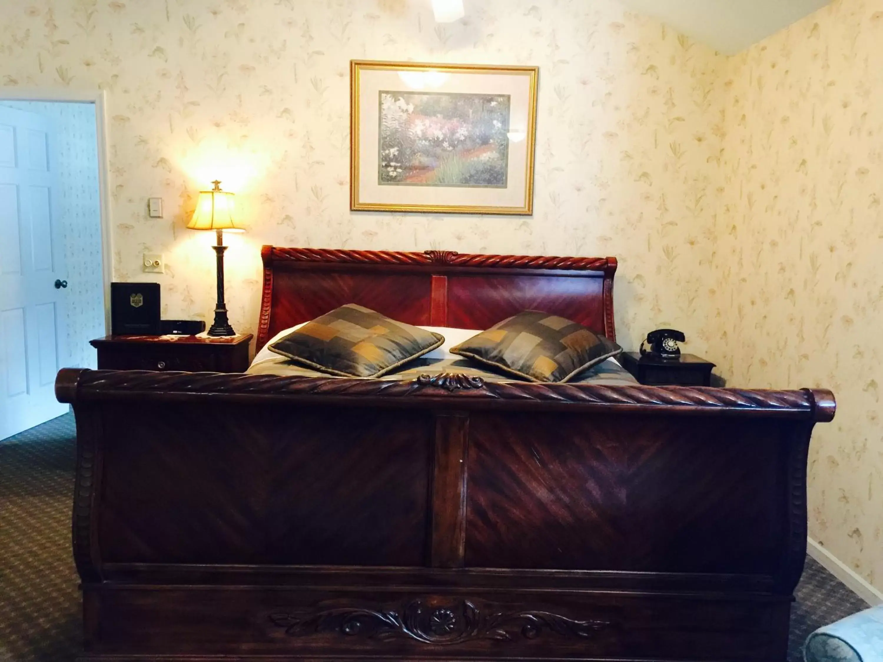 Luxury 2 Bedroom King in Afton House Inn