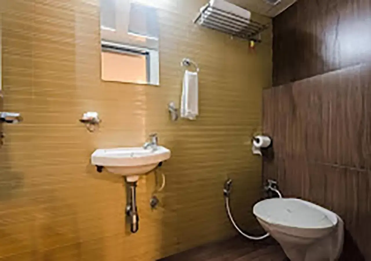 Toilet, Bathroom in Sai Sharan Stay Inn- Near MIDC Turbhe Navi Mumbai