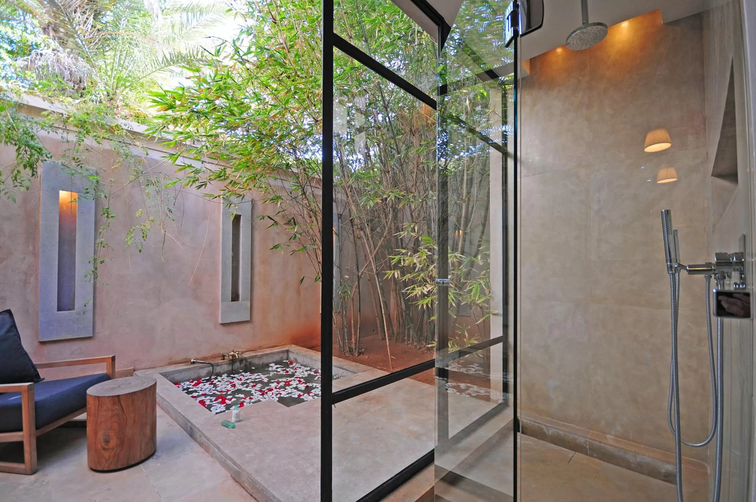 Bathroom in Palais Namaskar
