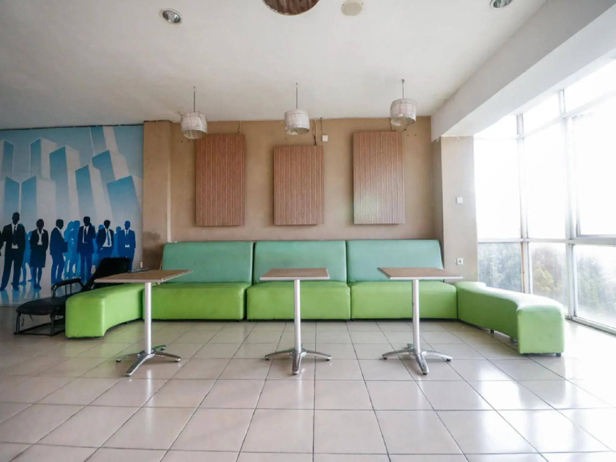 Area and facilities, Seating Area in RedDoorz near Terminal Batu Ampar