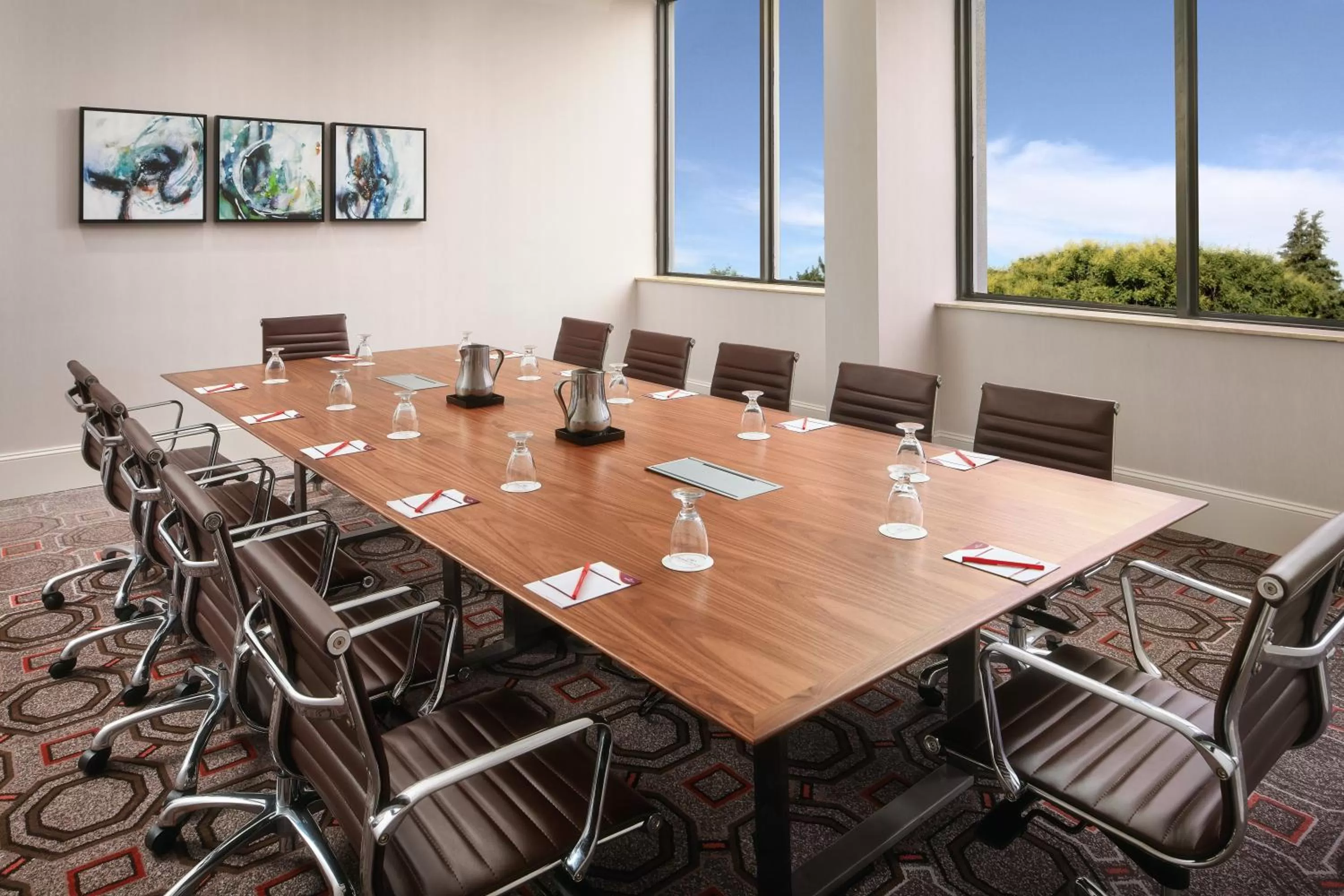 Meeting/conference room in Crowne Plaza Dallas Market Ctr - Love Field, an IHG Hotel