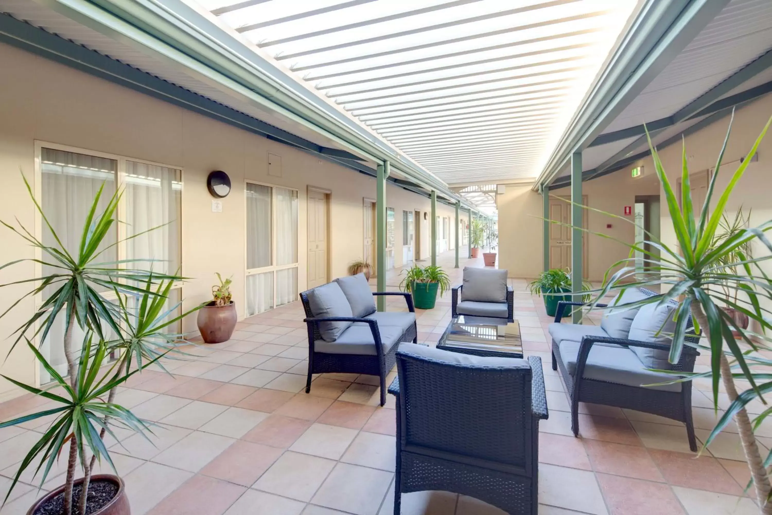 Patio in Best Western Crystal Inn