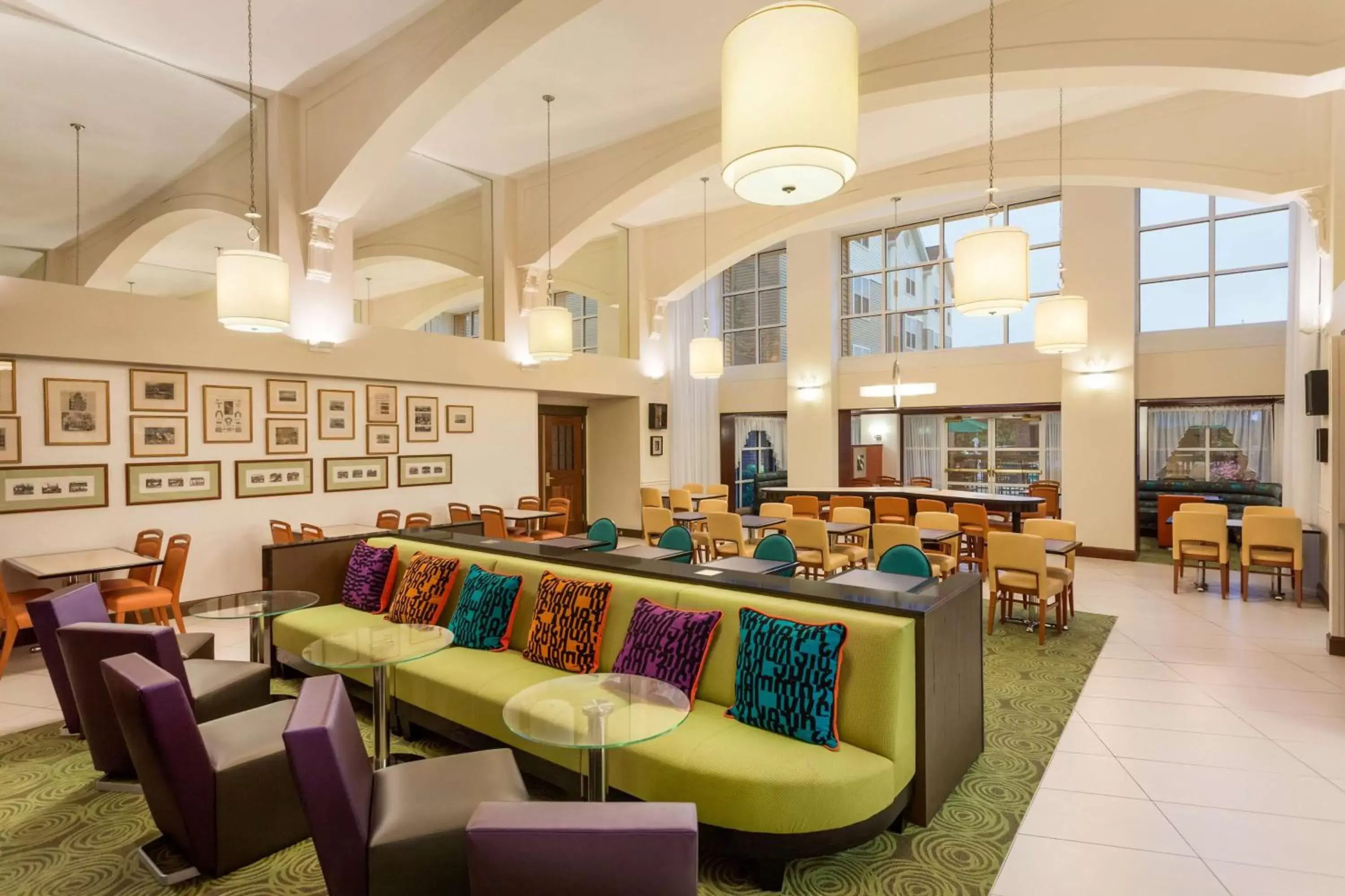 Lounge or bar, Restaurant/Places to Eat in Homewood Suites by Hilton Reading-Wyomissing