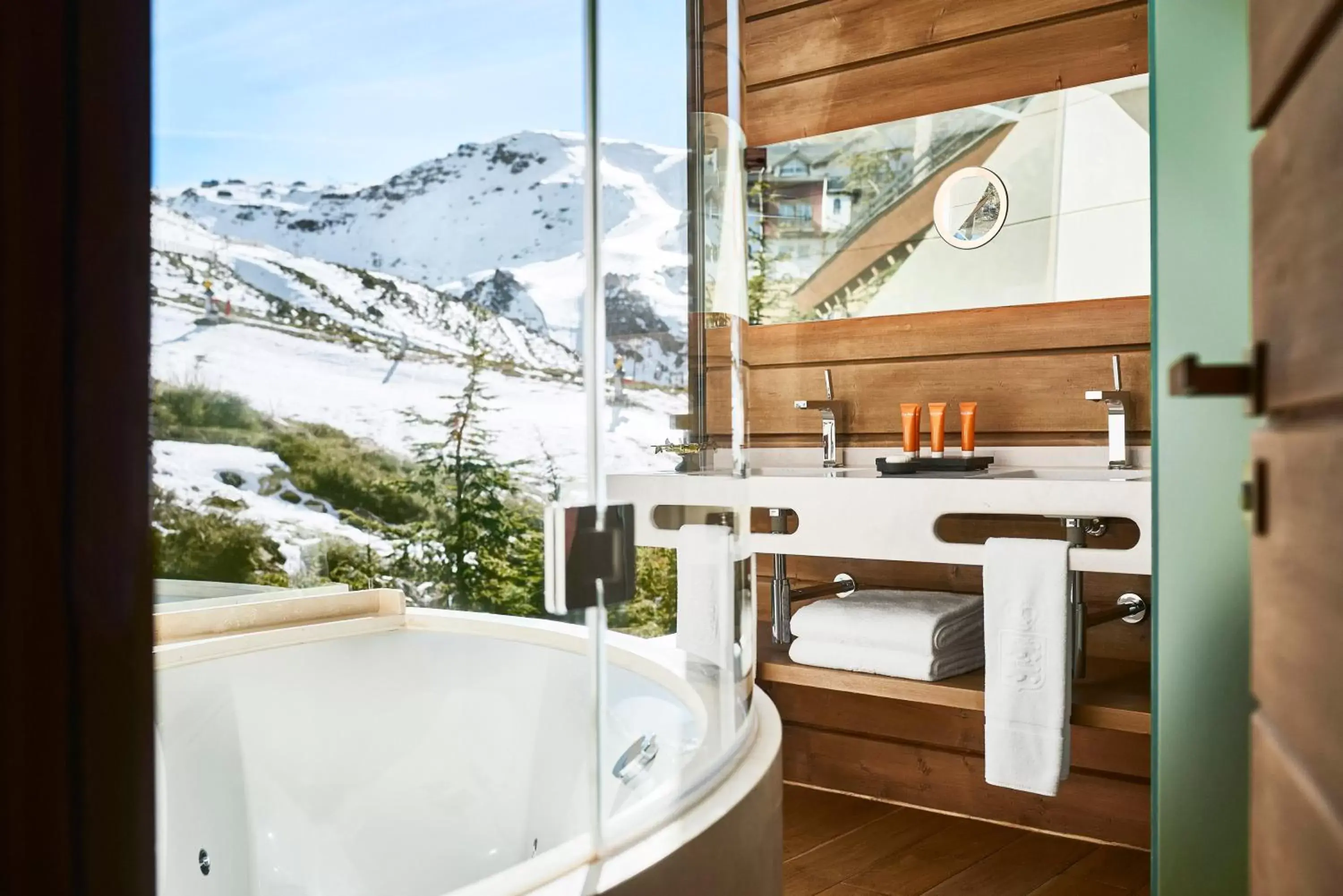 Bathroom in El Lodge, Ski & Spa