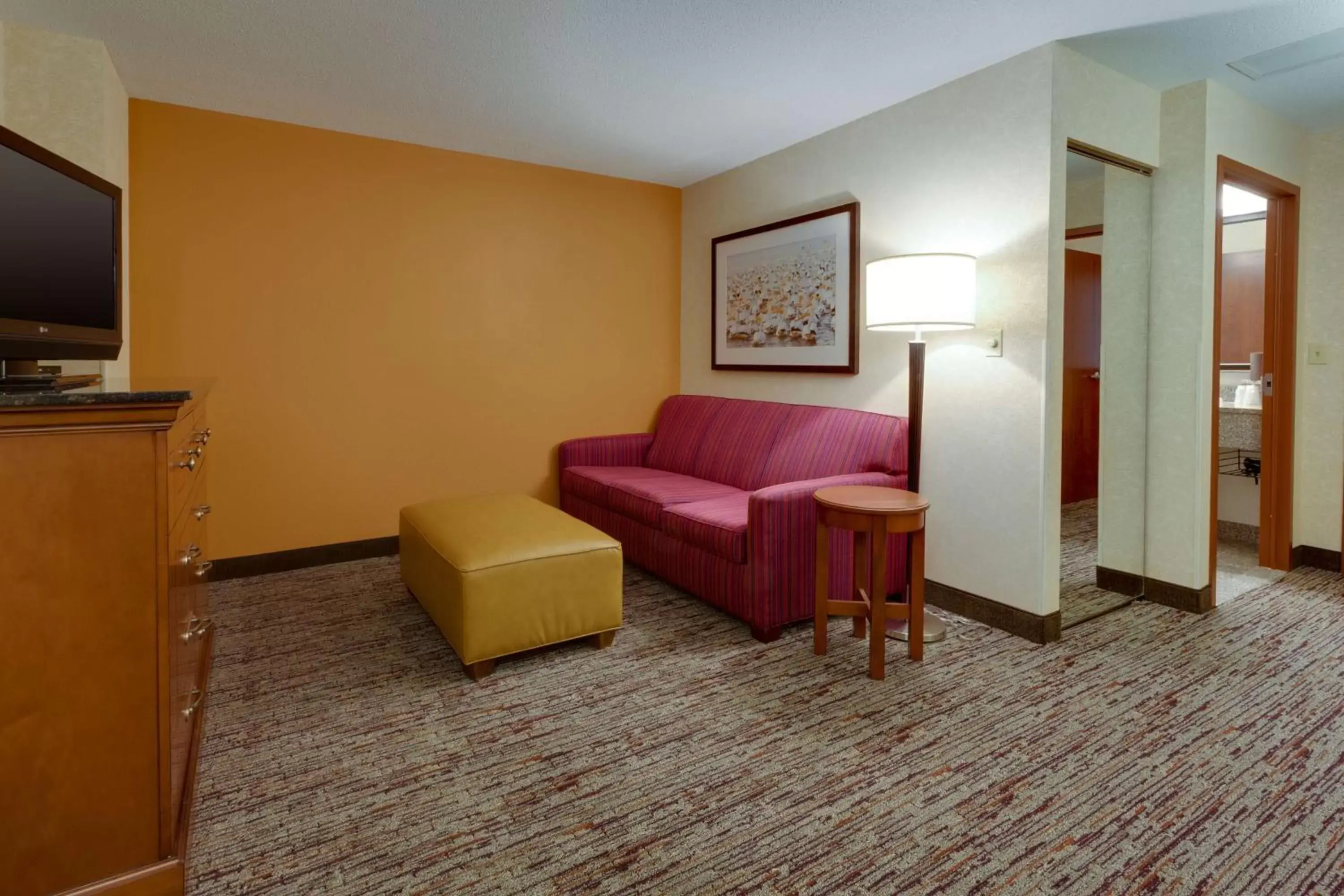 Photo of the whole room, Seating Area in Drury Inn & Suites Baton Rouge