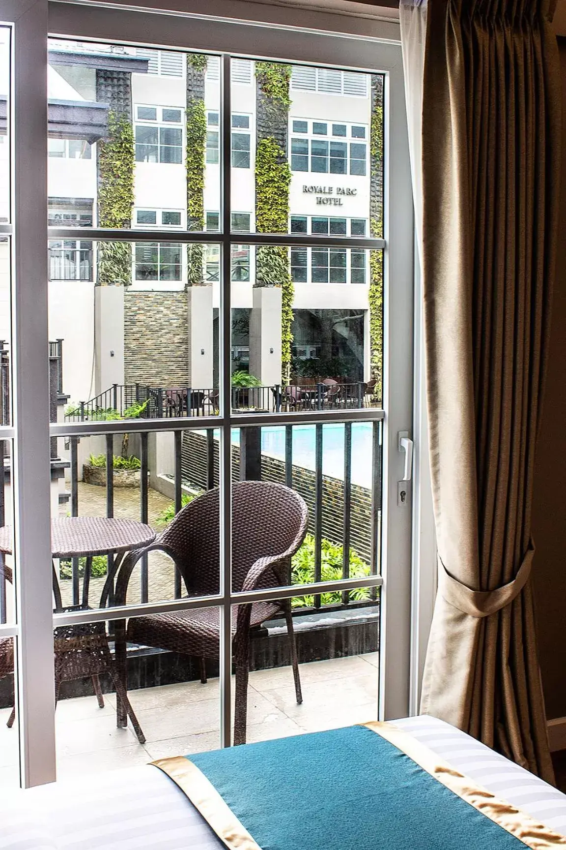 Balcony/Terrace in Royale Parc Hotel Tagaytay