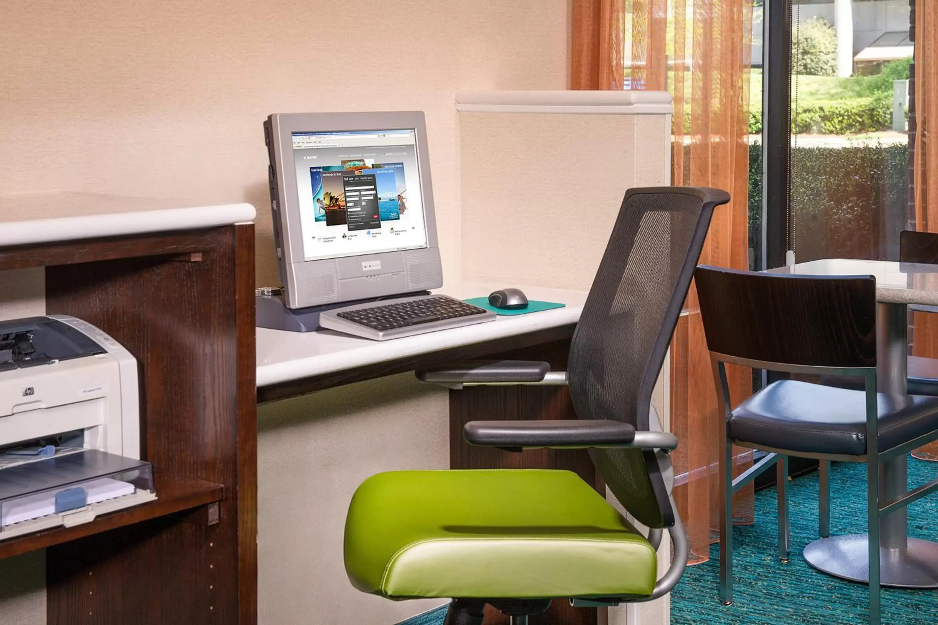 Business facilities in SpringHill Suites Charlotte University Research Park