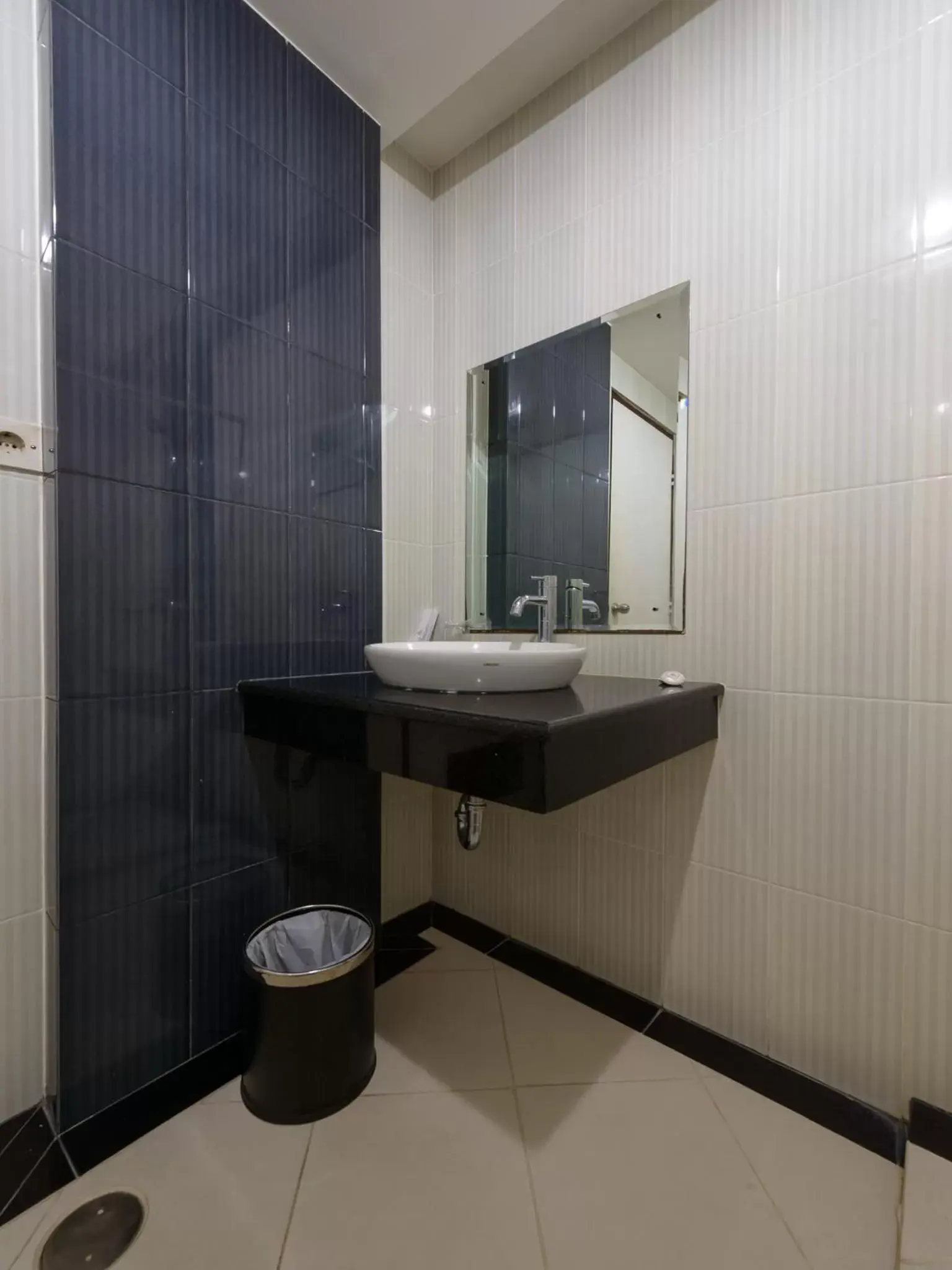 Bathroom in Cipta Hotel Wahid Hasyim