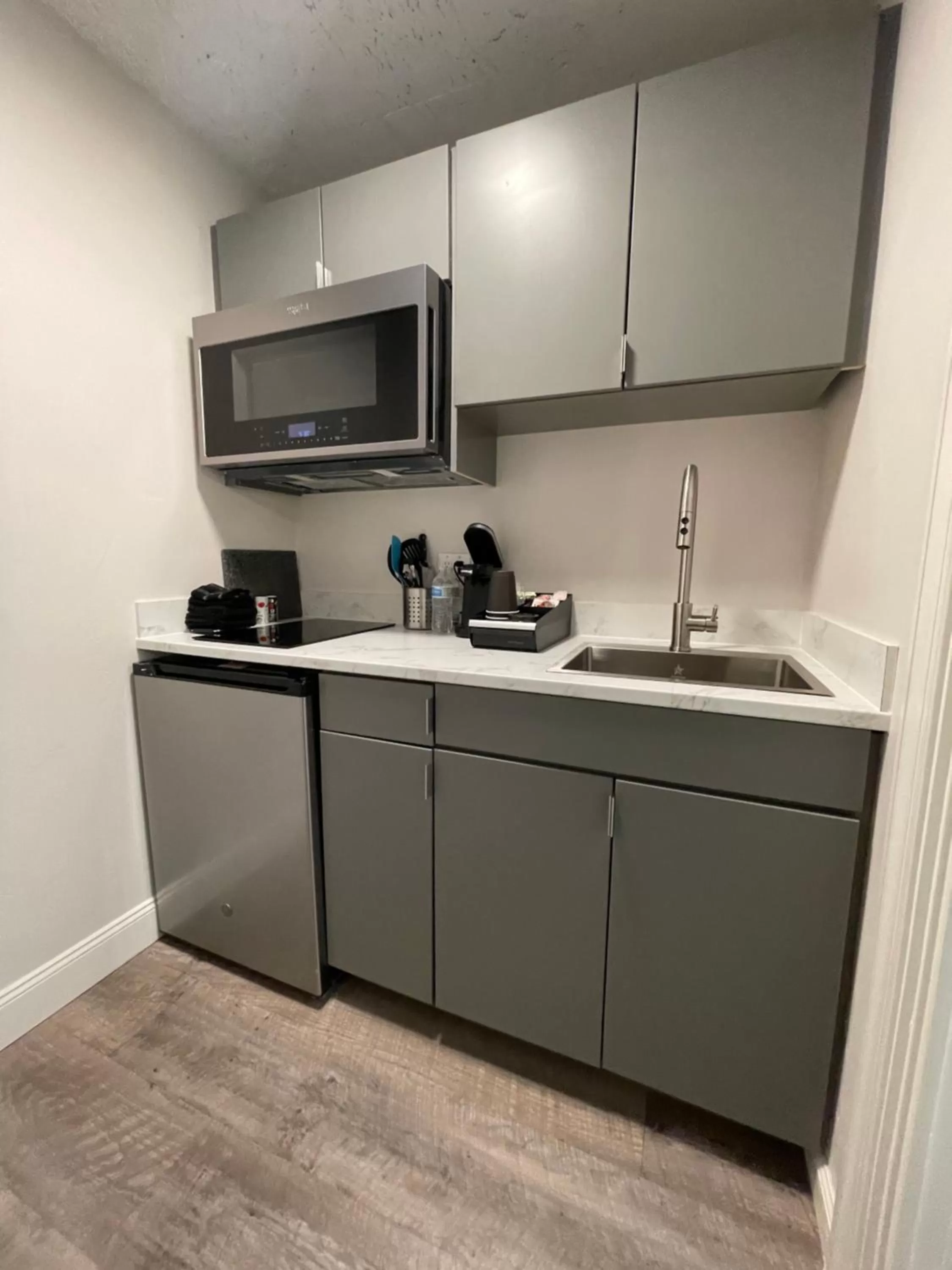 Kitchen or kitchenette in Hotel Phillips