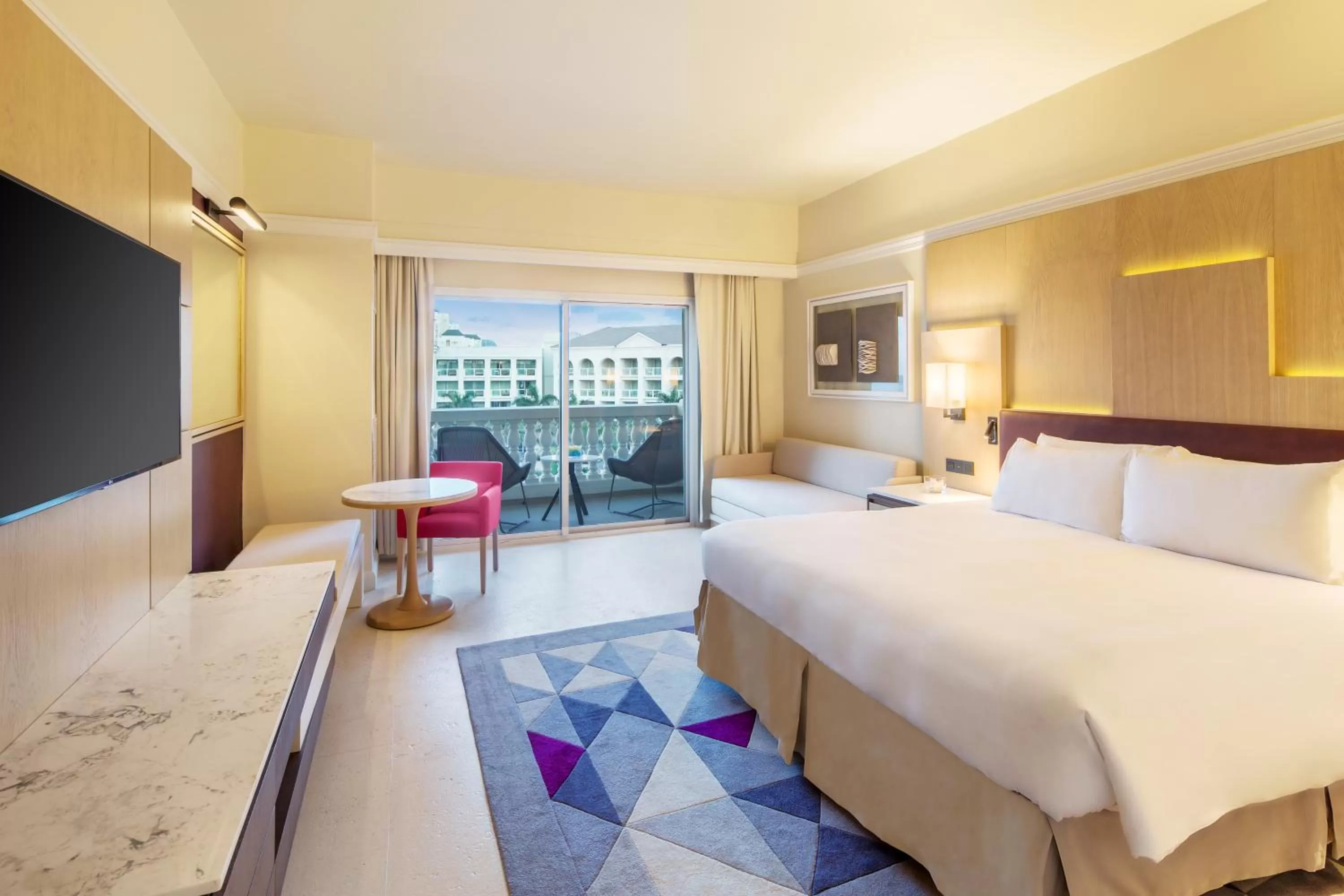 Club King Room - single occupancy in Hyatt Ziva Rose Hall - All Inclusive