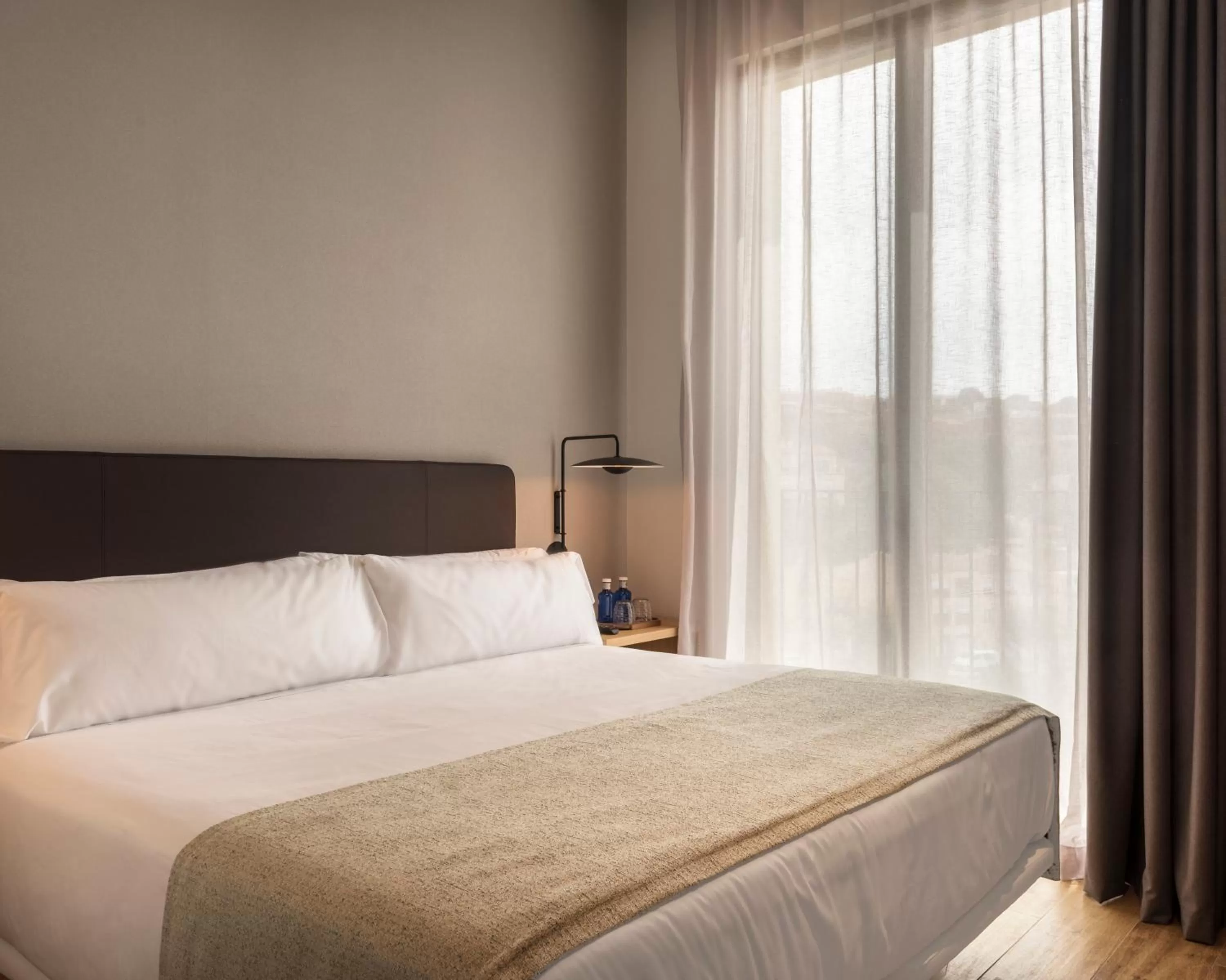 Photo of the whole room, Bed in Alta House Begur