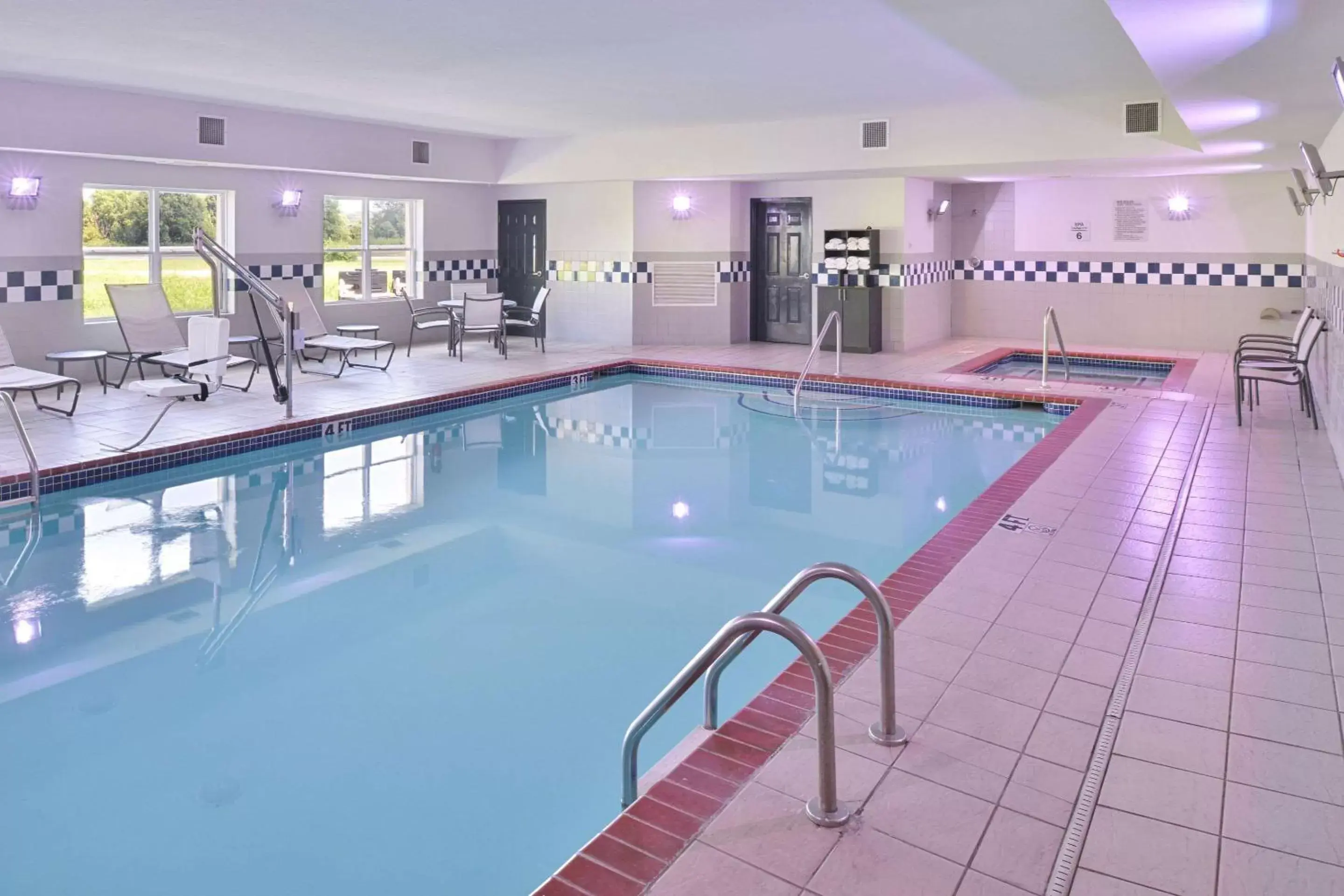 On site, Swimming Pool in Comfort Inn & Suites Fayetteville-University Area