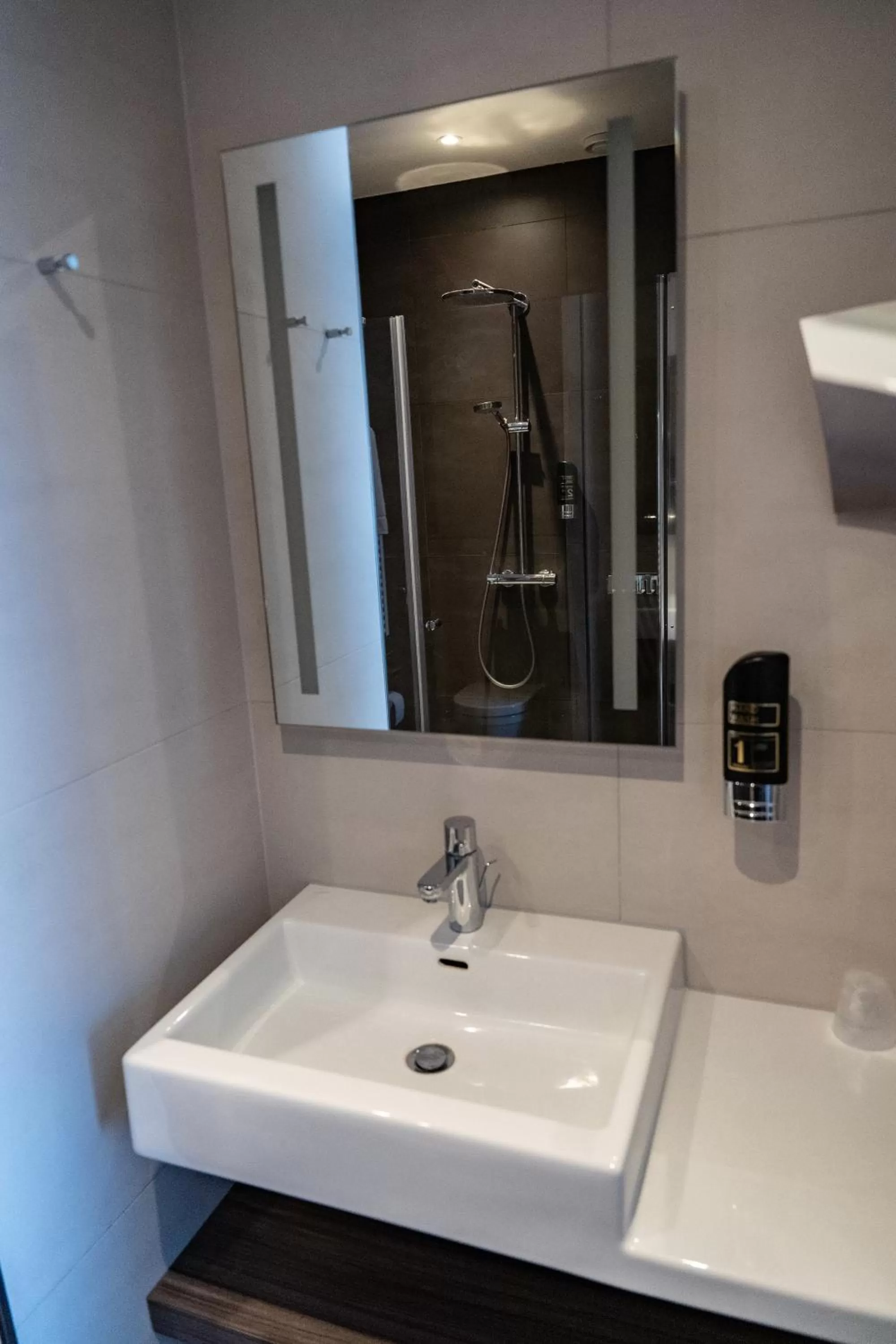 Bathroom in Hotel Brasserie Florian