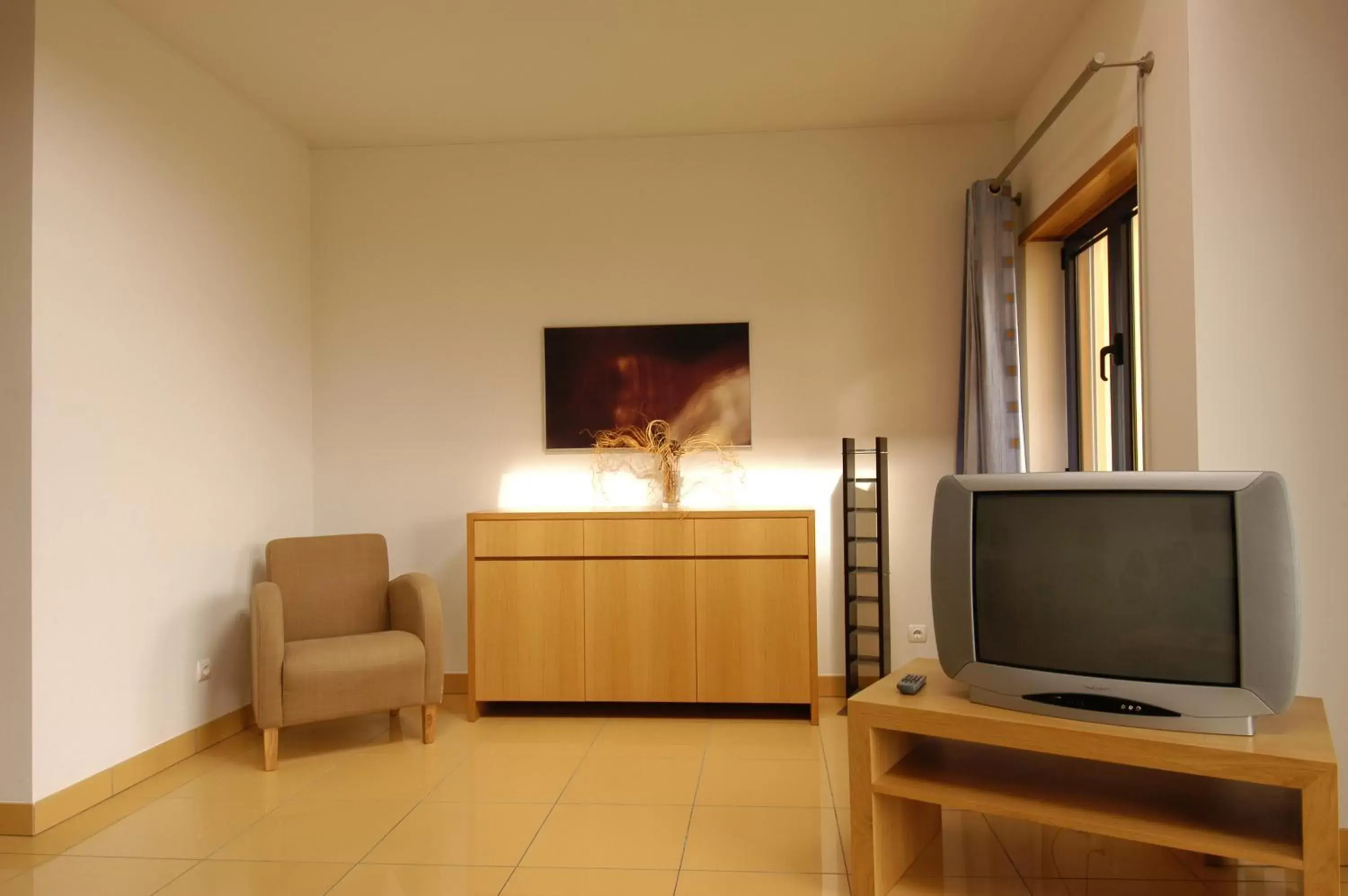 TV and multimedia, TV/Entertainment Center in Orada Apartamentos Turísticos - Marina de Albufeira