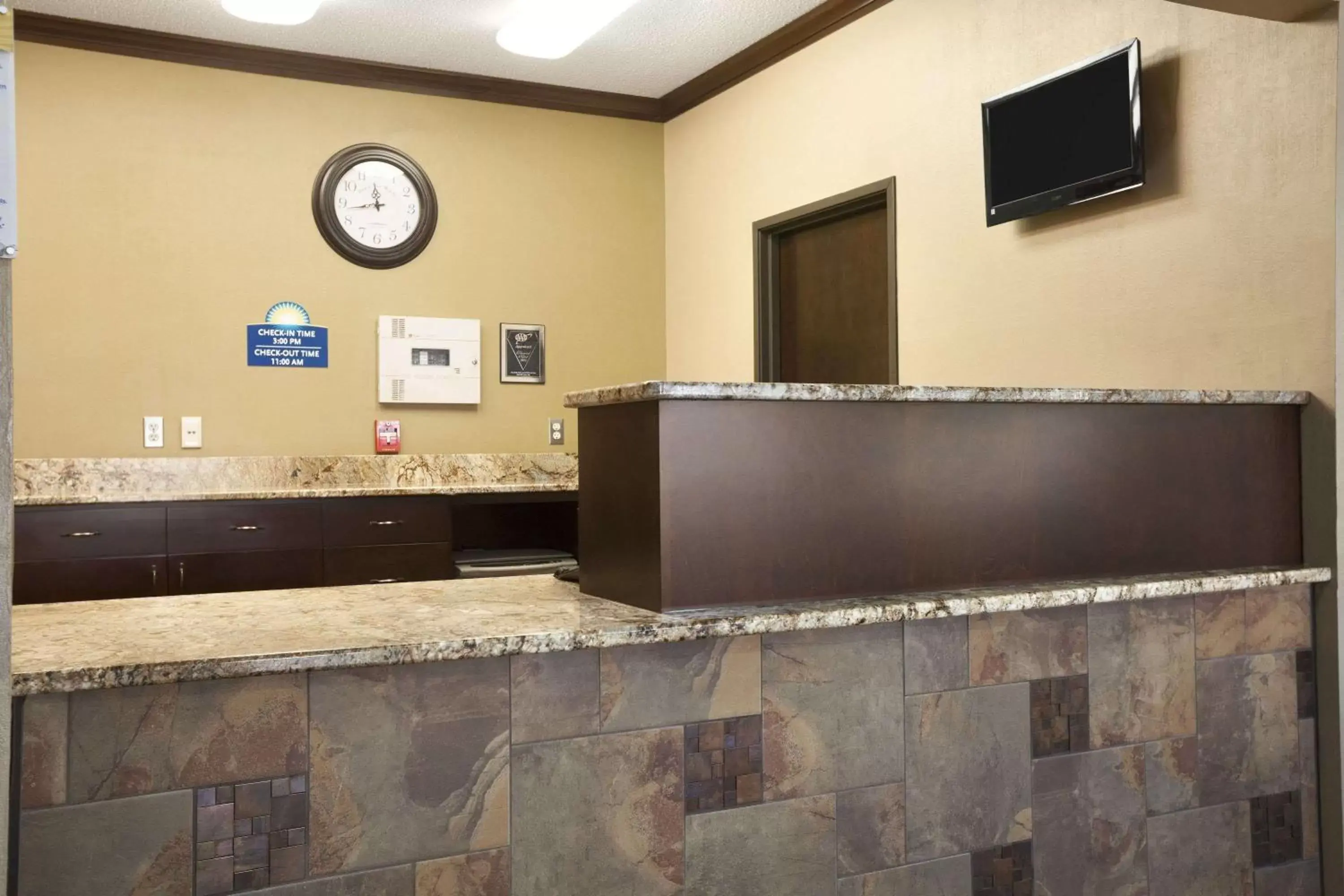 Lobby or reception, Lobby/Reception in Days Inn by Wyndham Columbia Mall