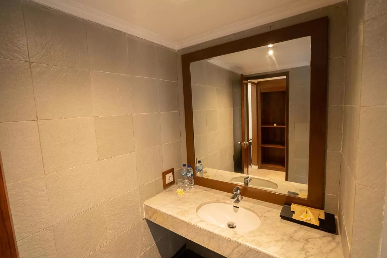 Bathroom in New Sunari Lovina Beach Resort