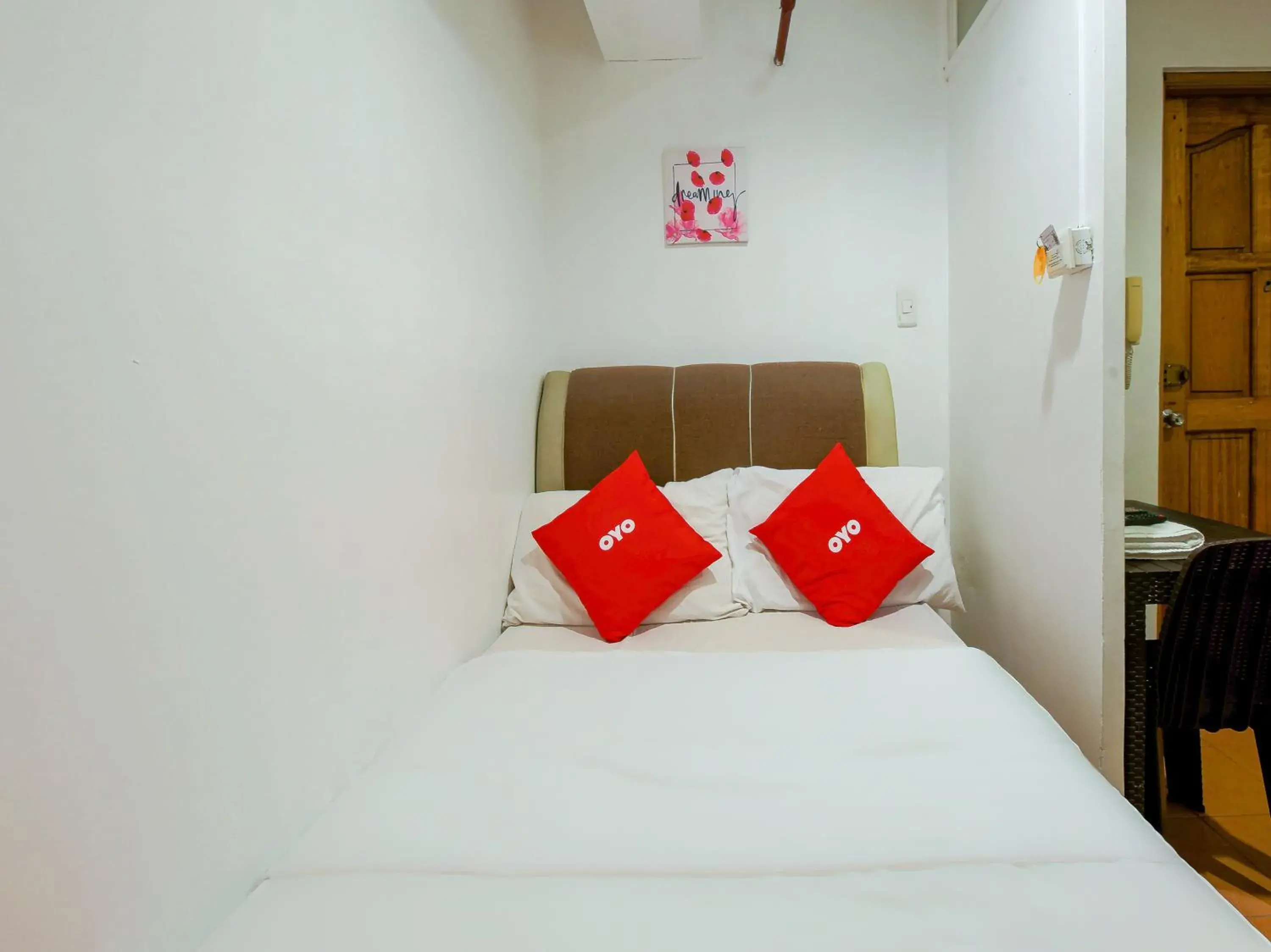 Bedroom, Bed in Super OYO 859 City Stay Inns Pasong Tamo