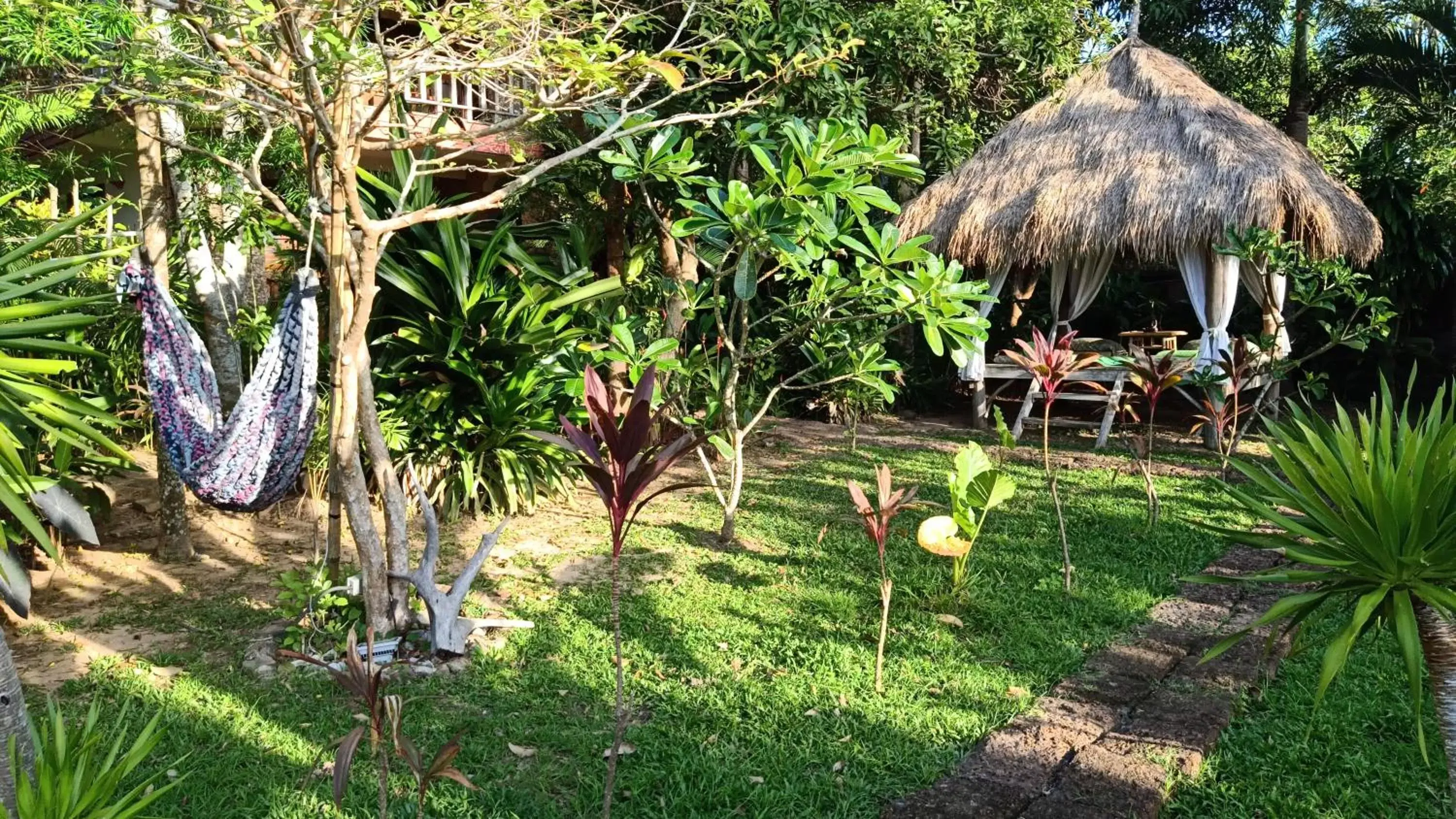 Garden in TARA LODGE Haven of peace