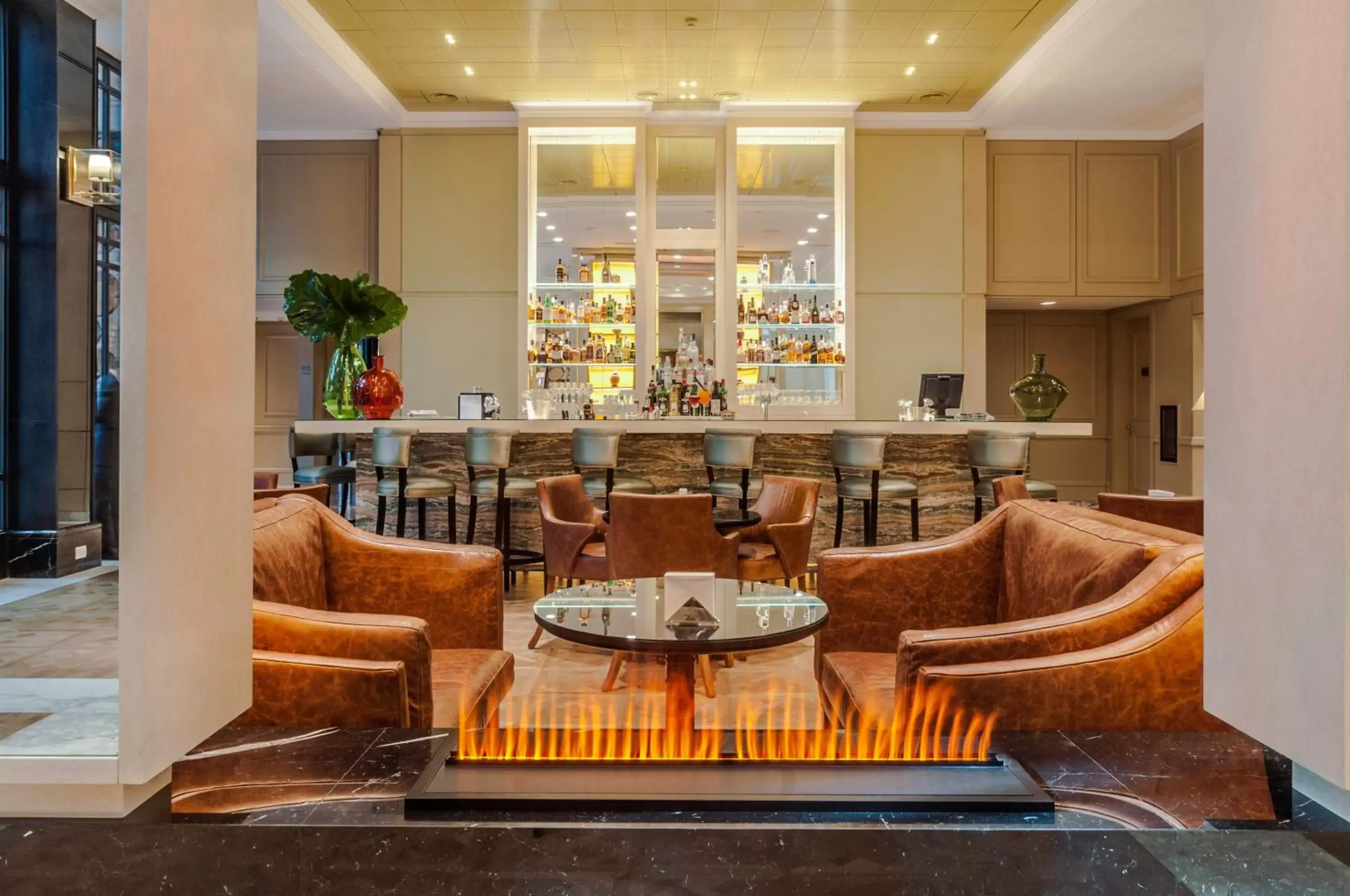 Lounge or bar in Alvear Icon Hotel