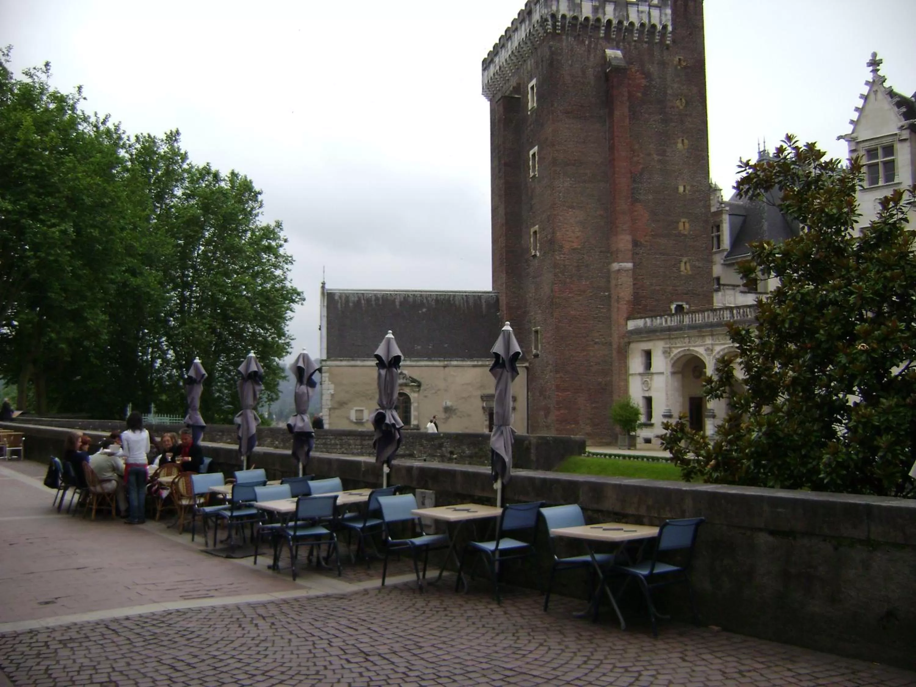 Patio in Hôtel Adour