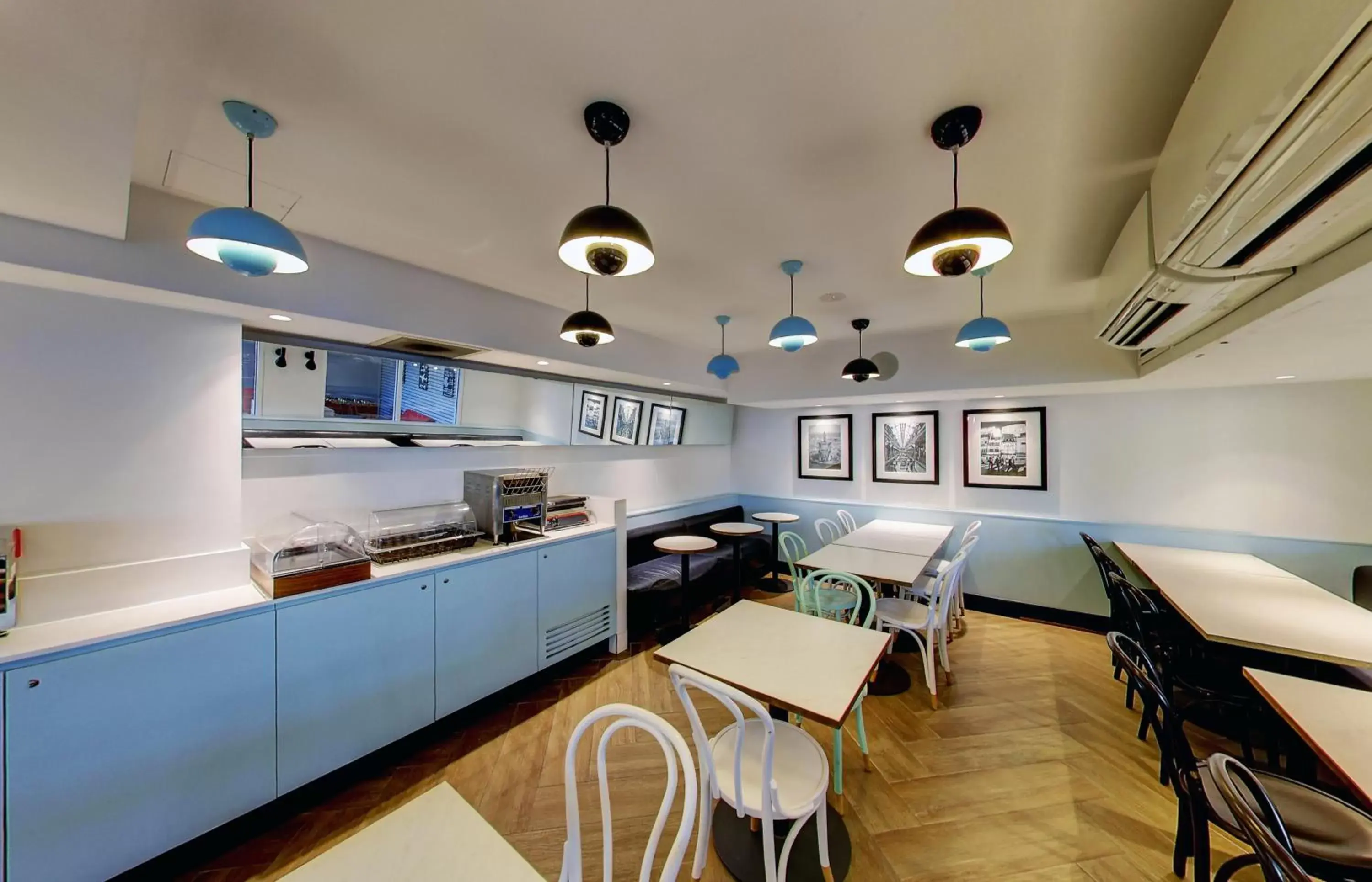Restaurant/places to eat, Kitchen/Kitchenette in ibis budget Sydney Airport