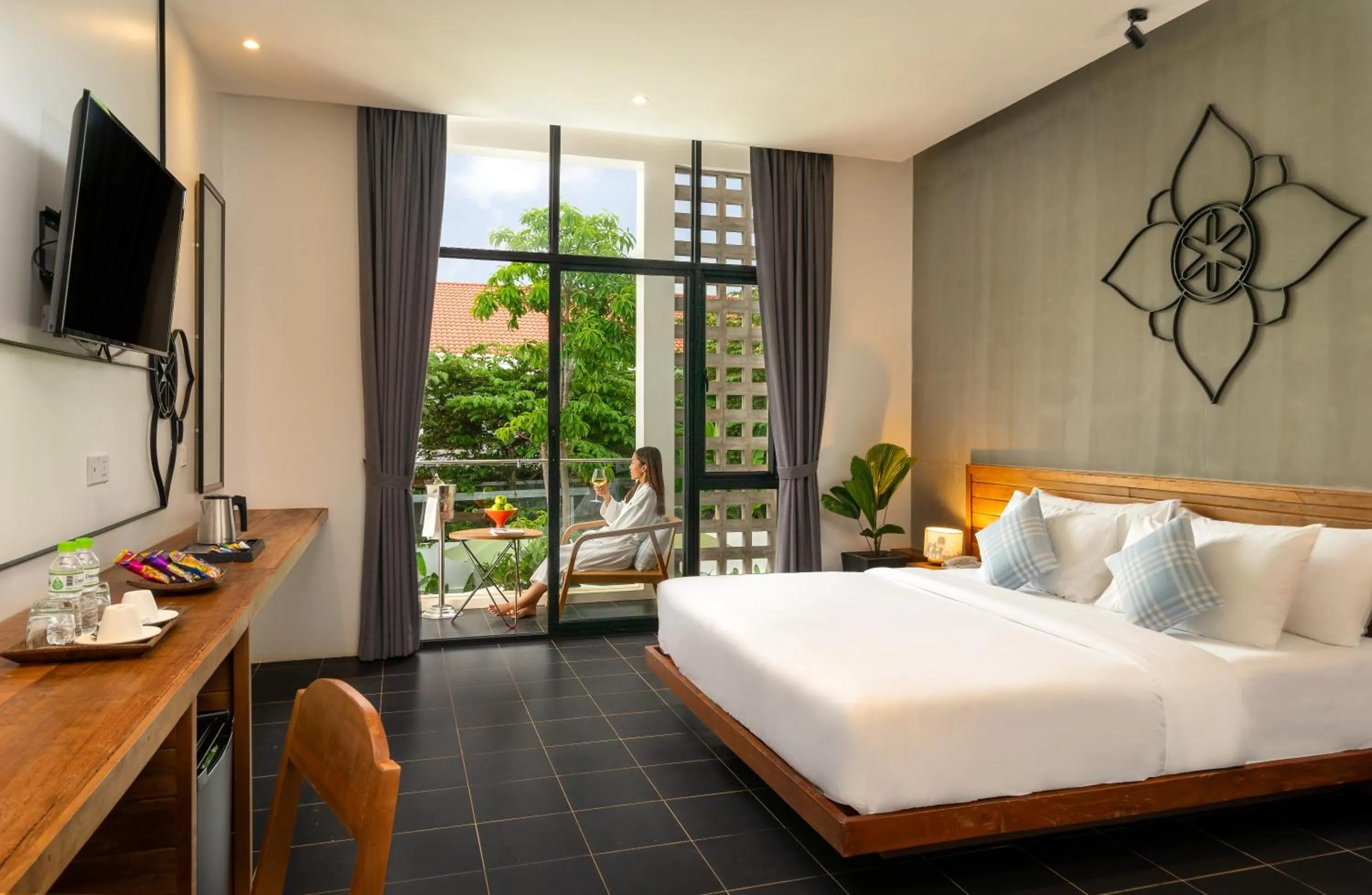 Photo of the whole room, Bed in Phka Chan Hotel