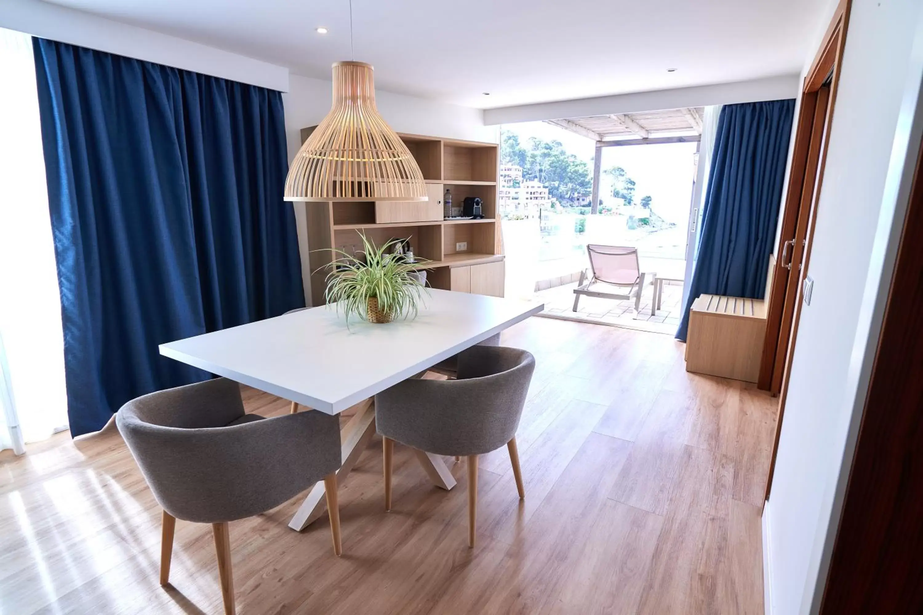 Dining area, Seating Area in Los Geranios