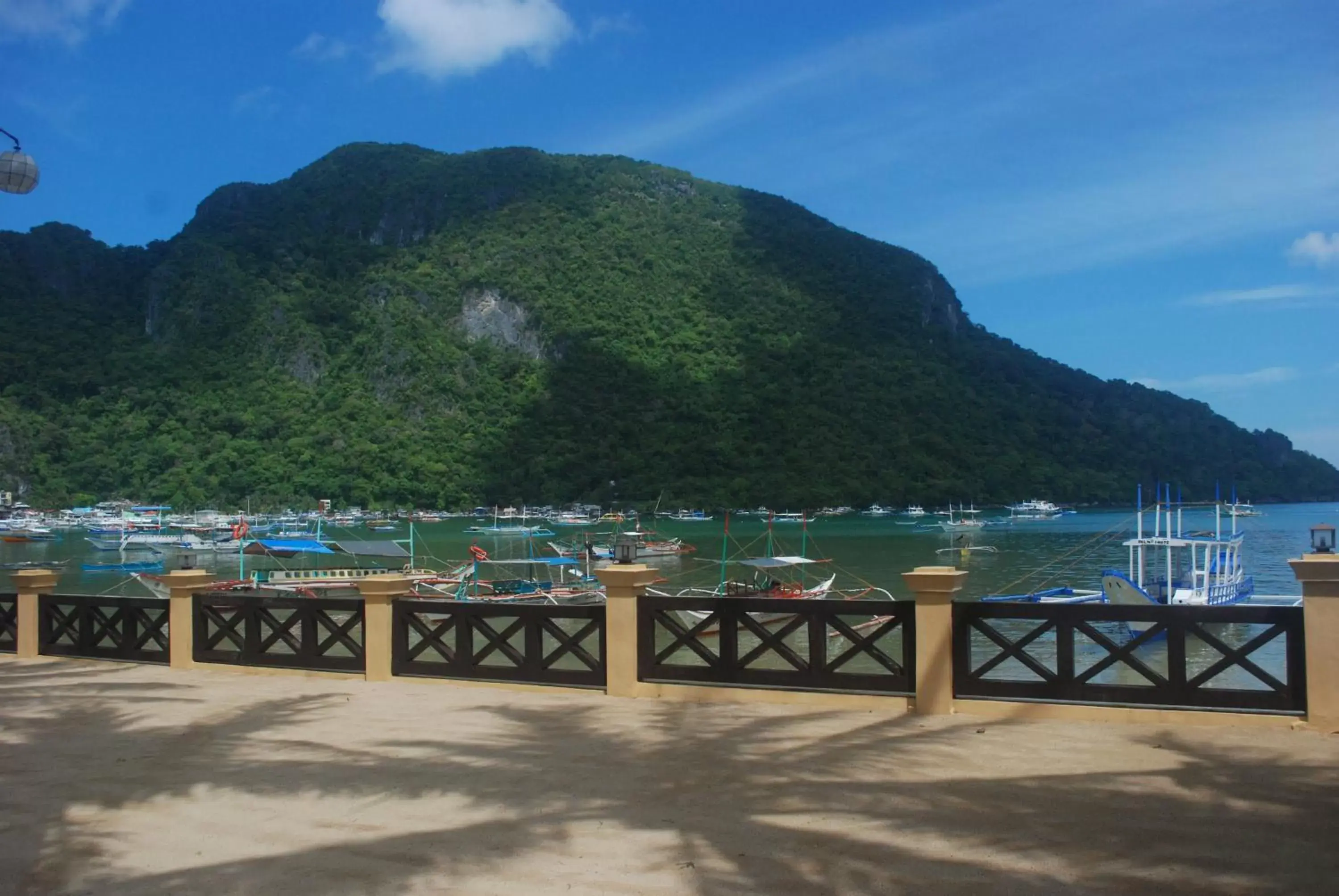 Beach, Mountain View in El Nido Garden Resort