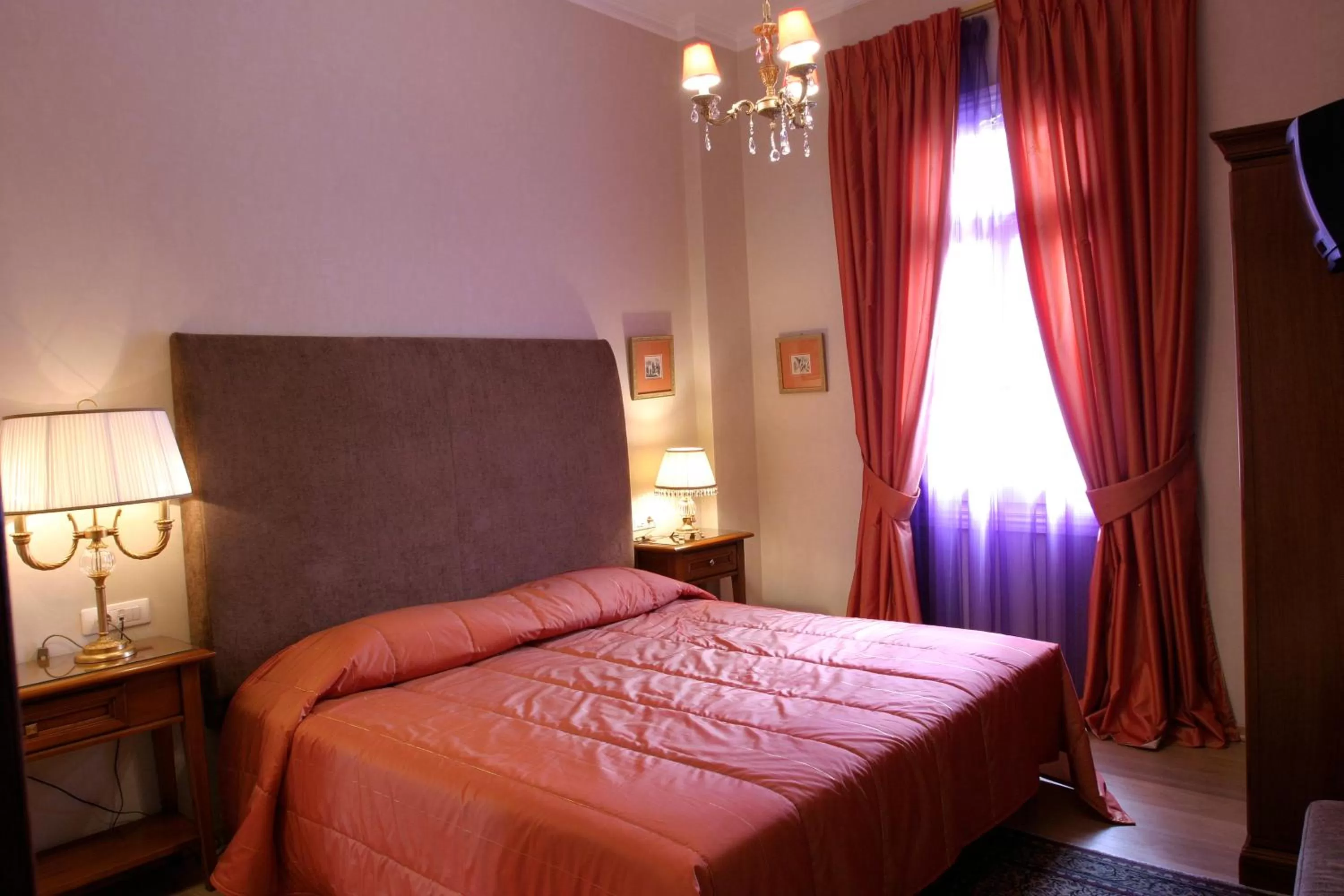 Bed in Grande Bretagne - Nafplio