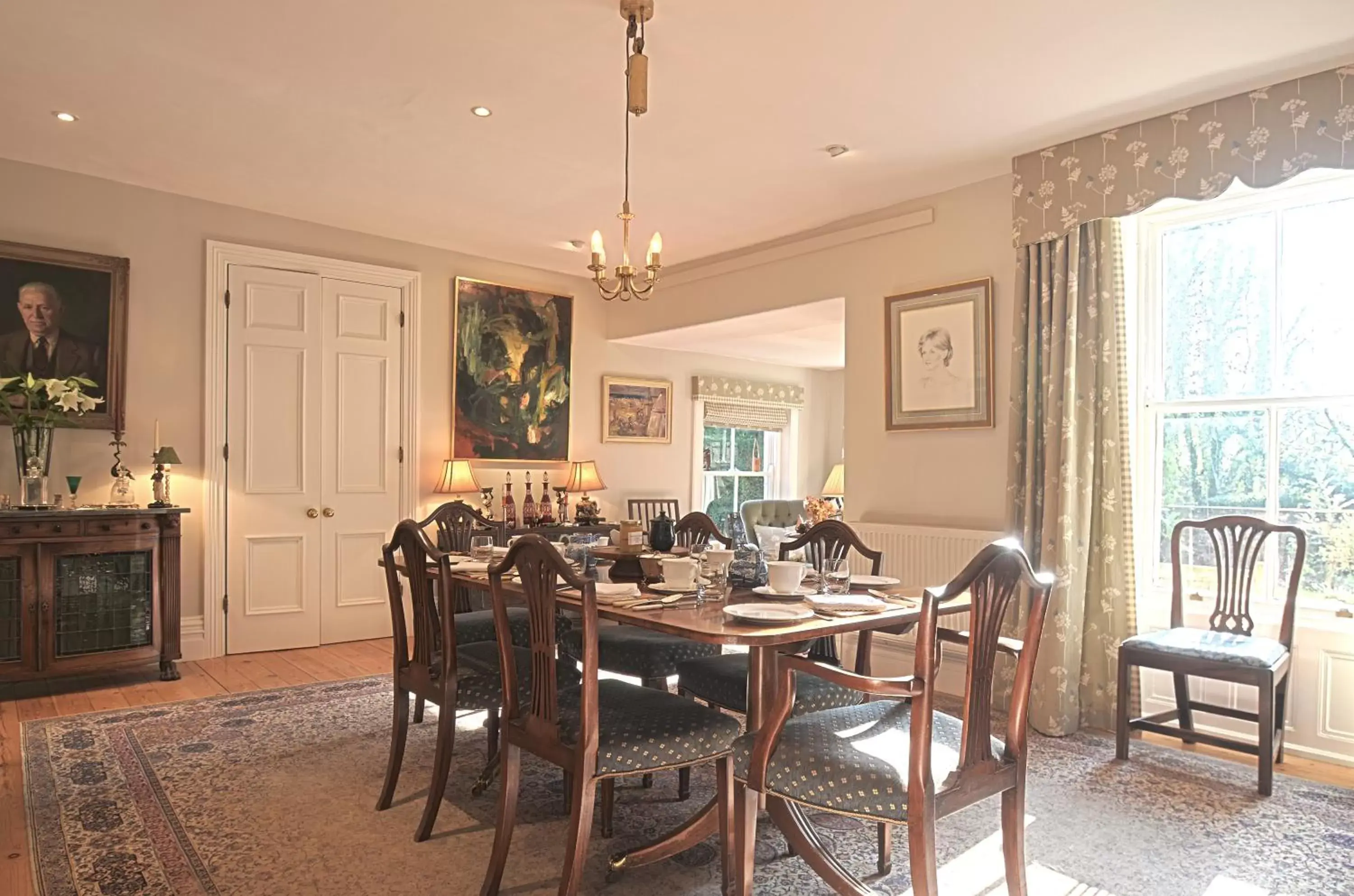 Dining Area in Ingram House Bed & Breakfast