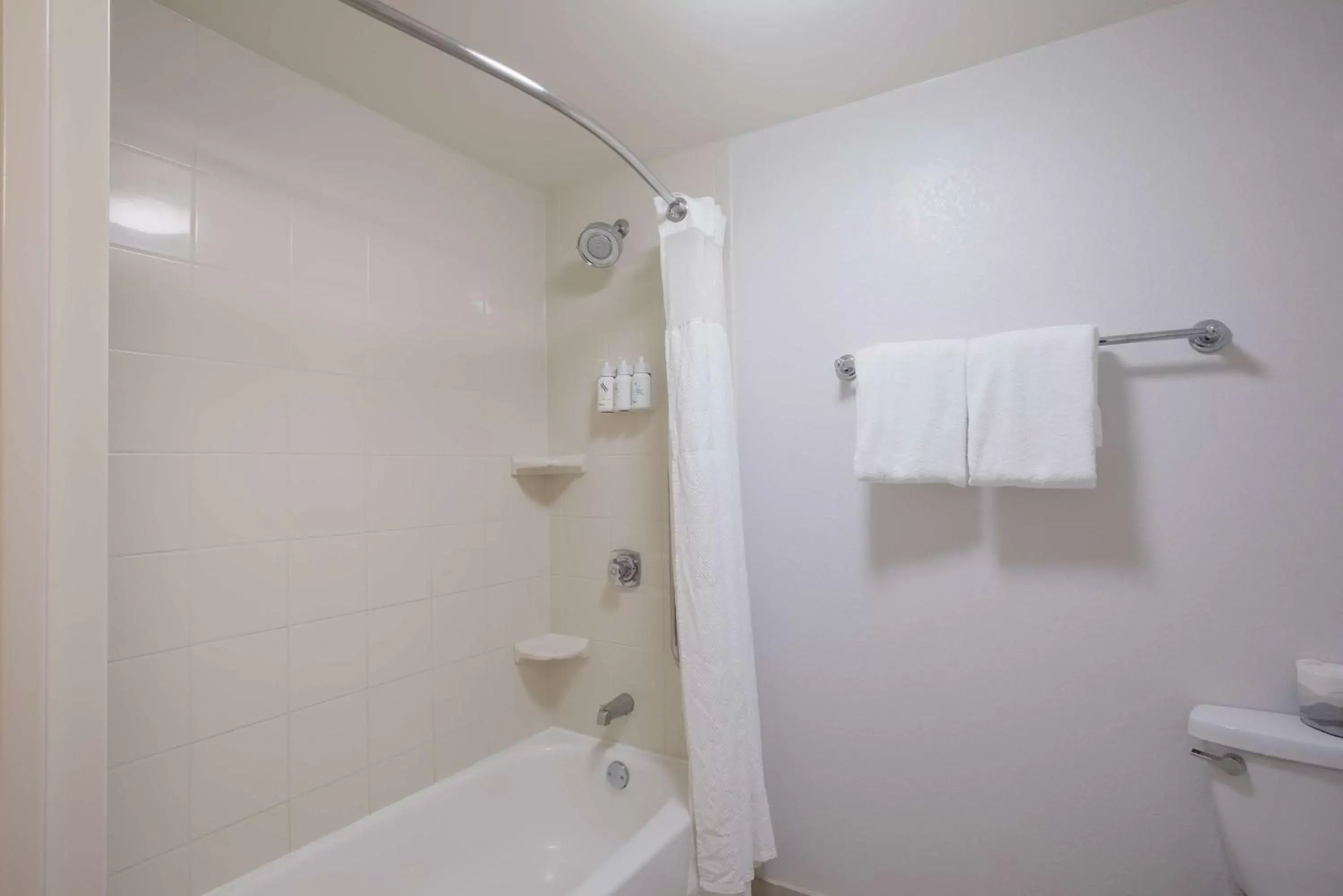 Bathroom in Sonesta Select Atlanta Midtown Georgia Tech