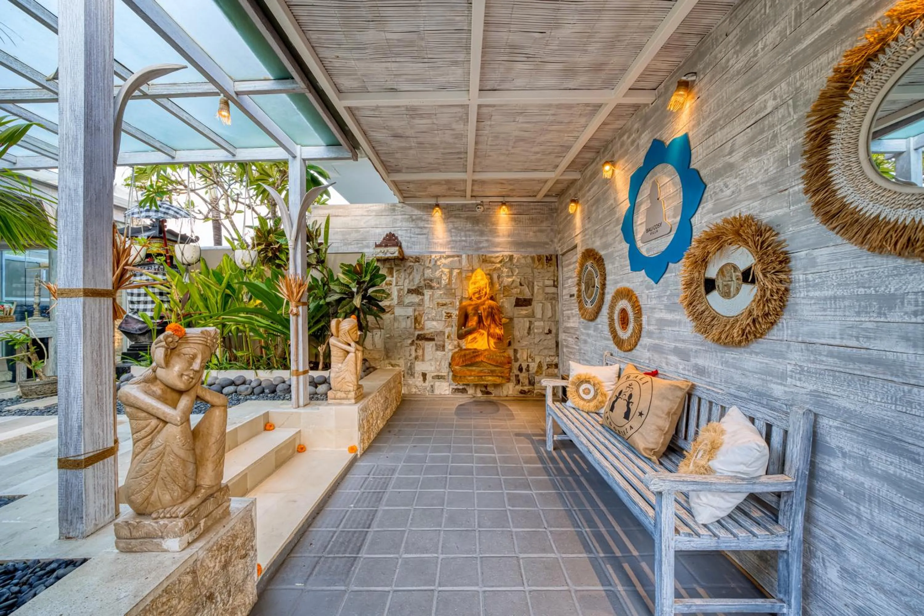 Lobby or reception in Bali Cosy Villas Seminyak