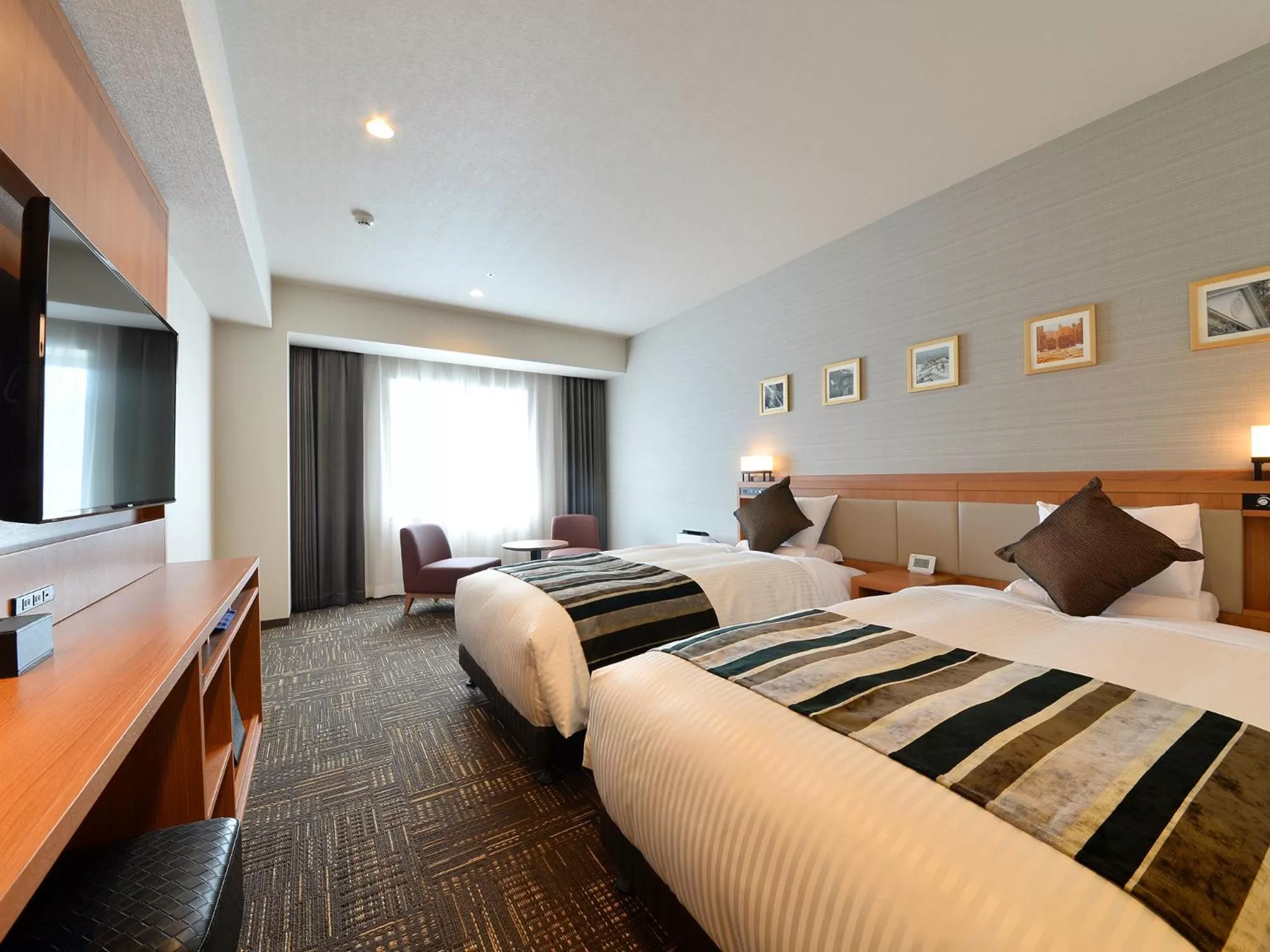 Photo of the whole room, Bed in Hakodate Kokusai Hotel
