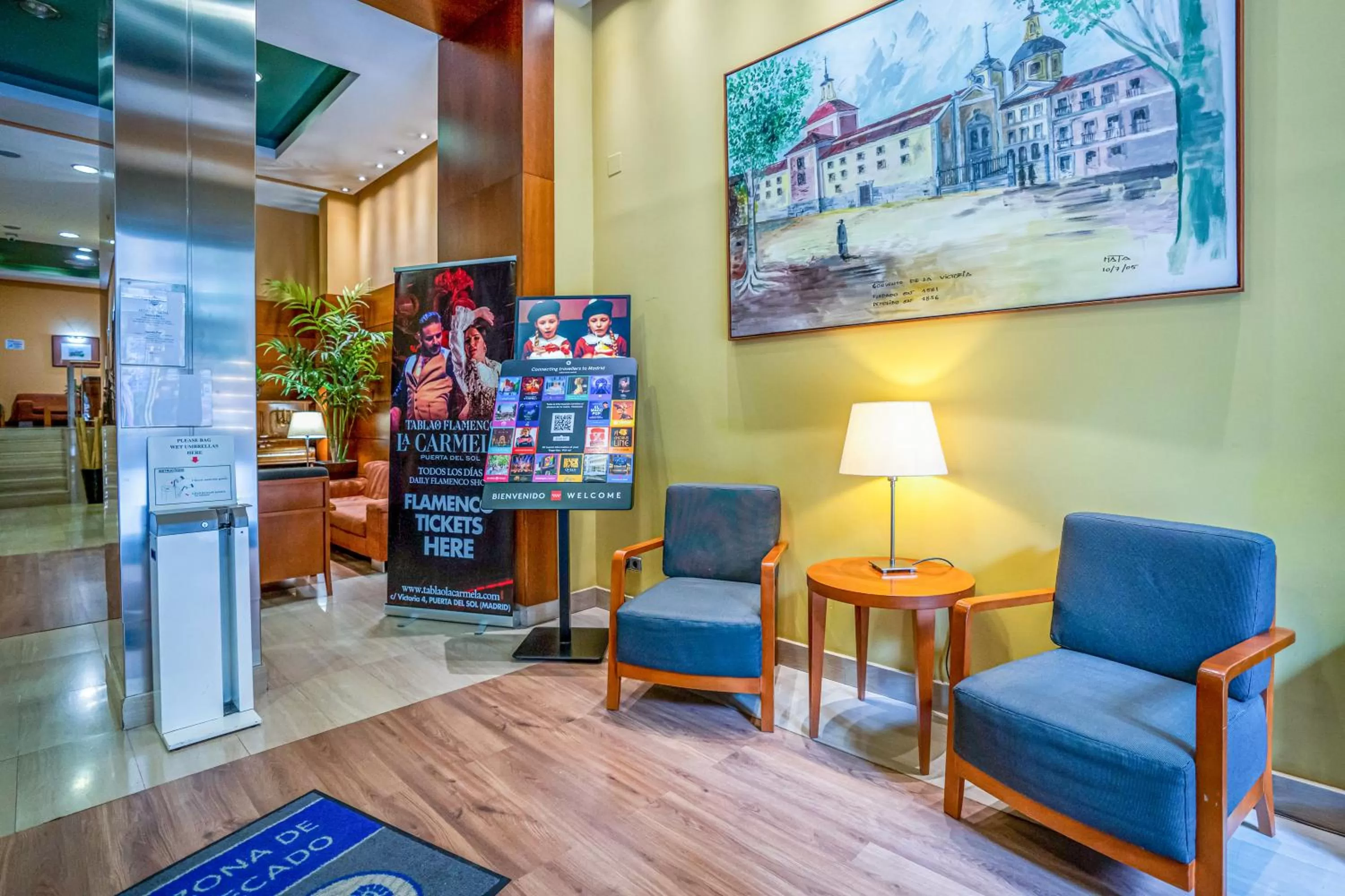 Lobby or reception in Victoria 4 Puerta del Sol