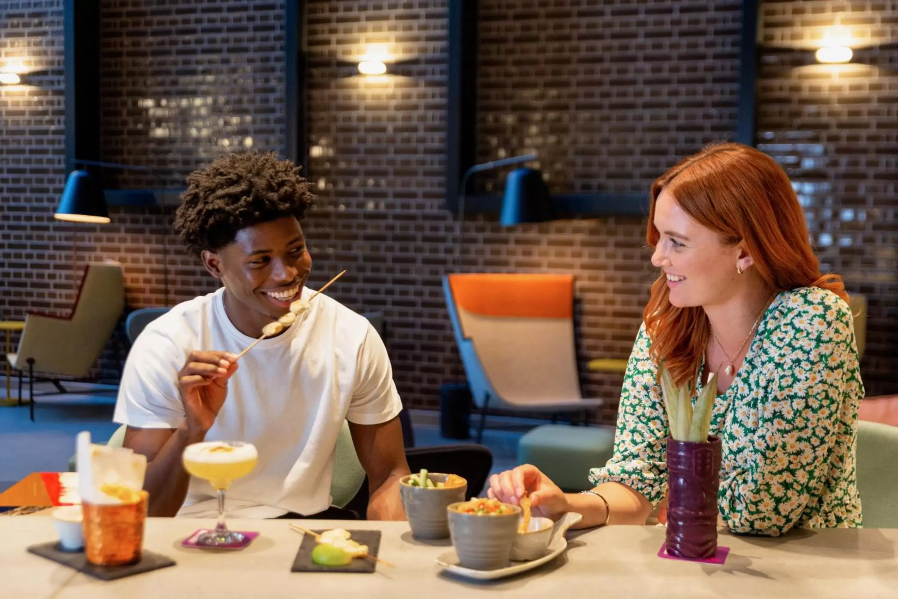 Restaurant/places to eat in YOTEL London City
